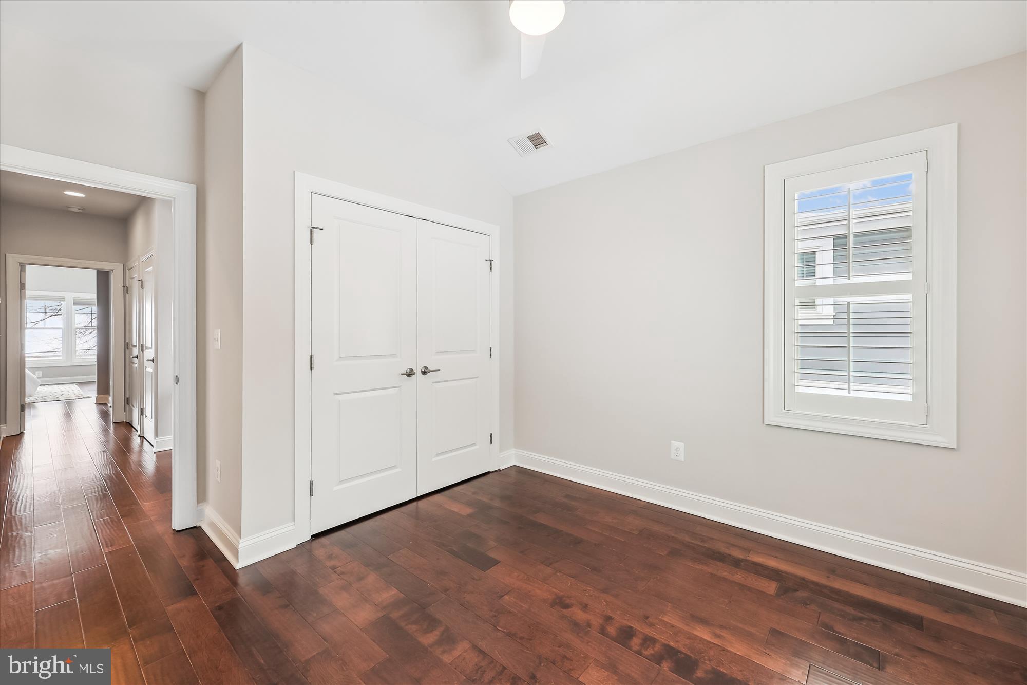 ROSEMONT - Residential