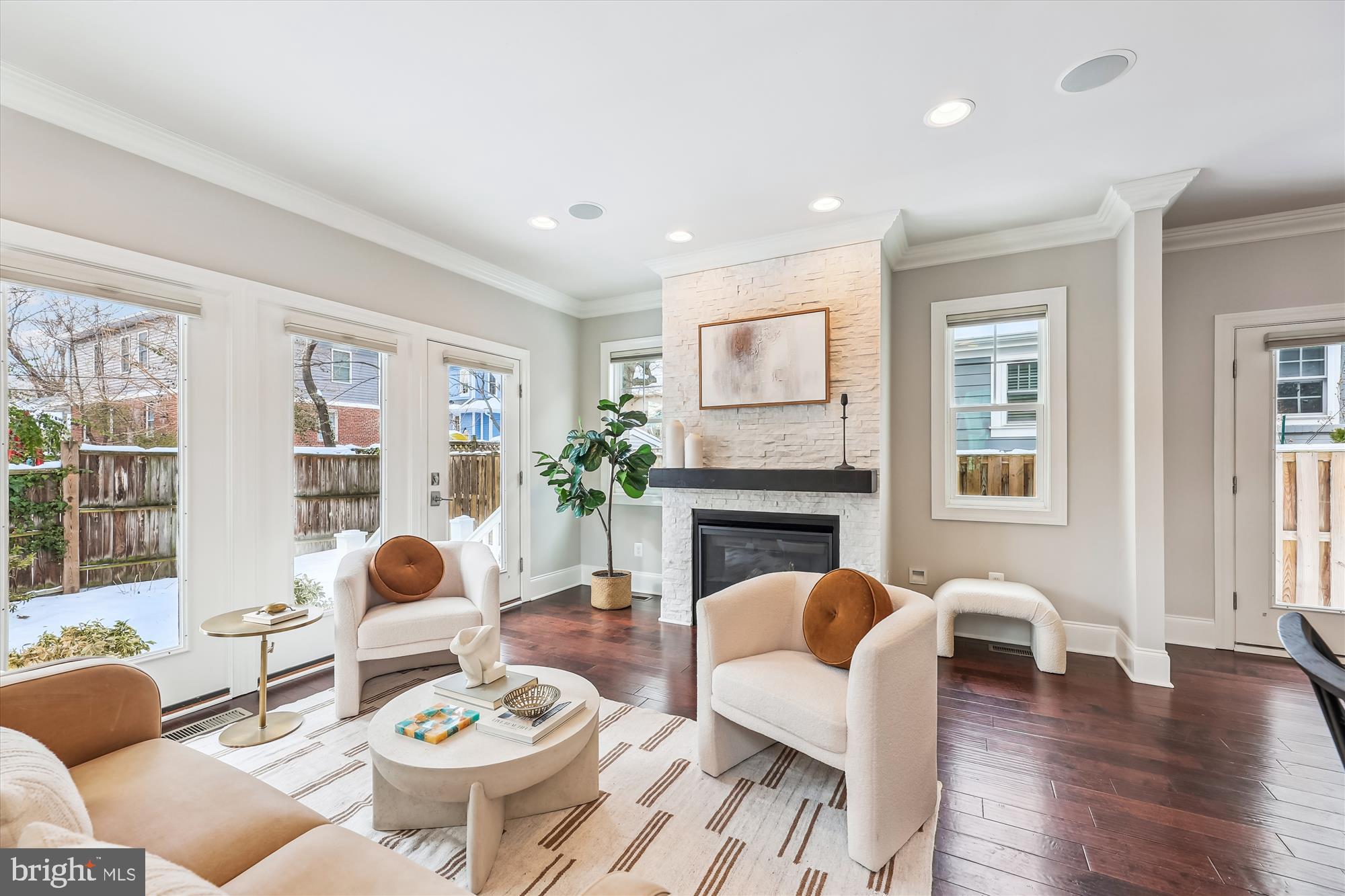 ROSEMONT - Residential