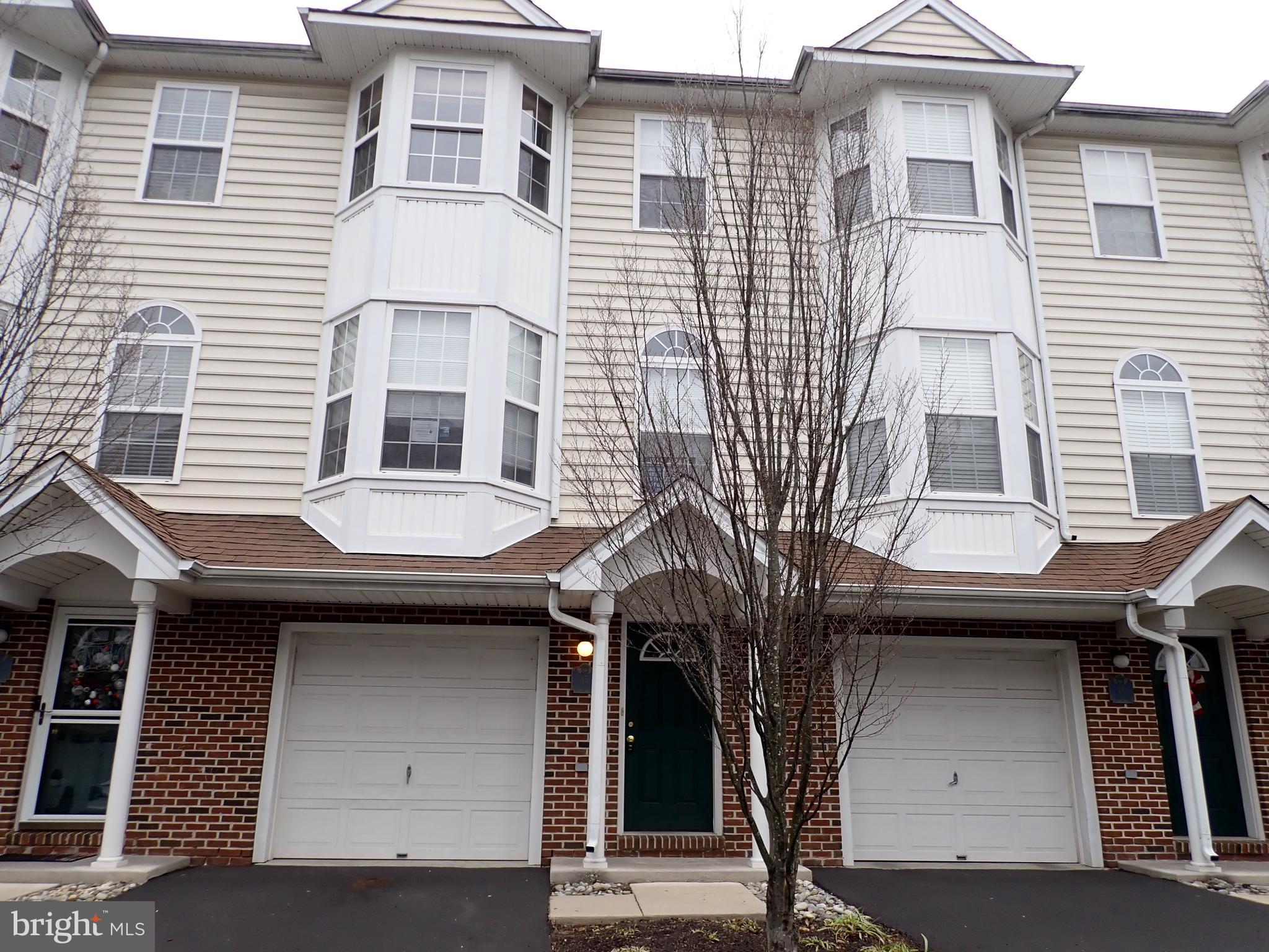****Seller has received multiple offers and has requested Highest & Best no later than 1/5/2024 11:59:00 PM Mountain Standard Time****Wonderful opportunity in River Walk!!  Property needs some work but new carpeting and paint will do wonders! Enter into the foyer that leads to the lower level family room with sliders to rear yard. Upstairs on the main level you will find a large open concept living room/dining room combo both with LVP flooring.  Towards the rear of the main floor you will find the updated  kitchen with breakfast nook and entry to private rear deck.  The upper level offers a large primary bedroom with ensuite-bathroom. Two additional bedrooms share a hall bathroom. The upper level also offers the convenience of a laundry area.  Enjoy the convenient location across from Riverfront Trail and Park  and within walking distance to Main Street restaurants.