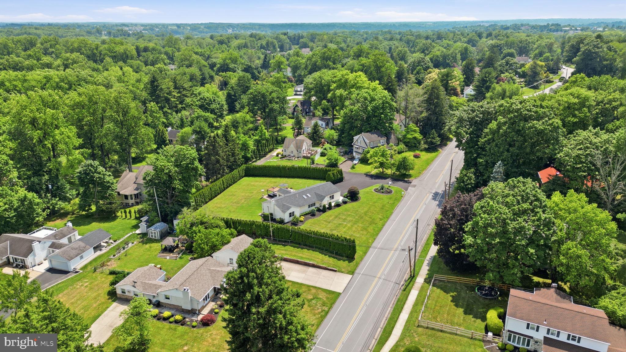 HUNTINGDON VALLEY - Residential