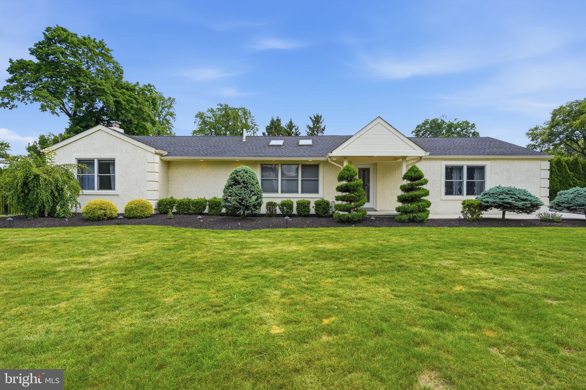 HUNTINGDON VALLEY - Residential