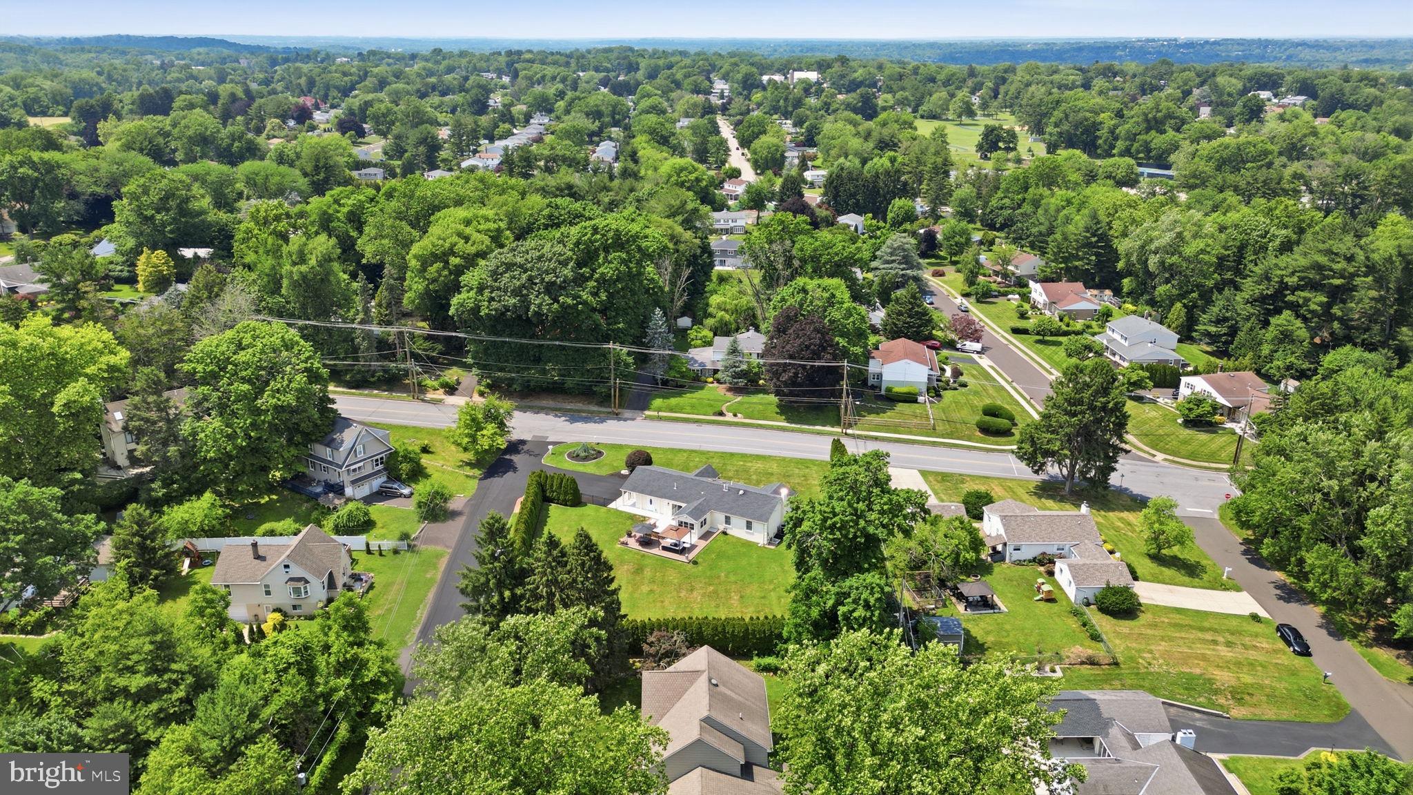 HUNTINGDON VALLEY - Residential