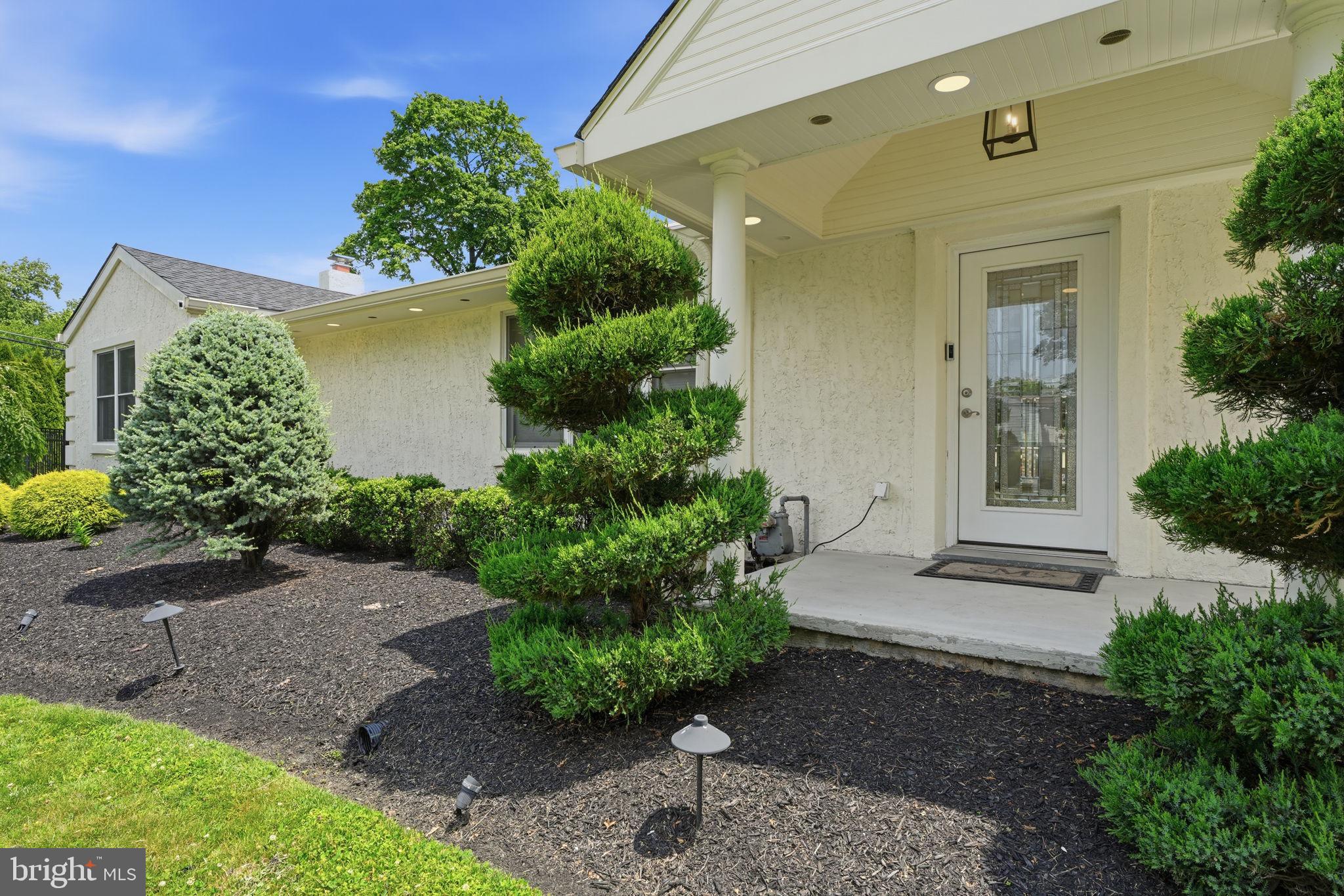 HUNTINGDON VALLEY - Residential