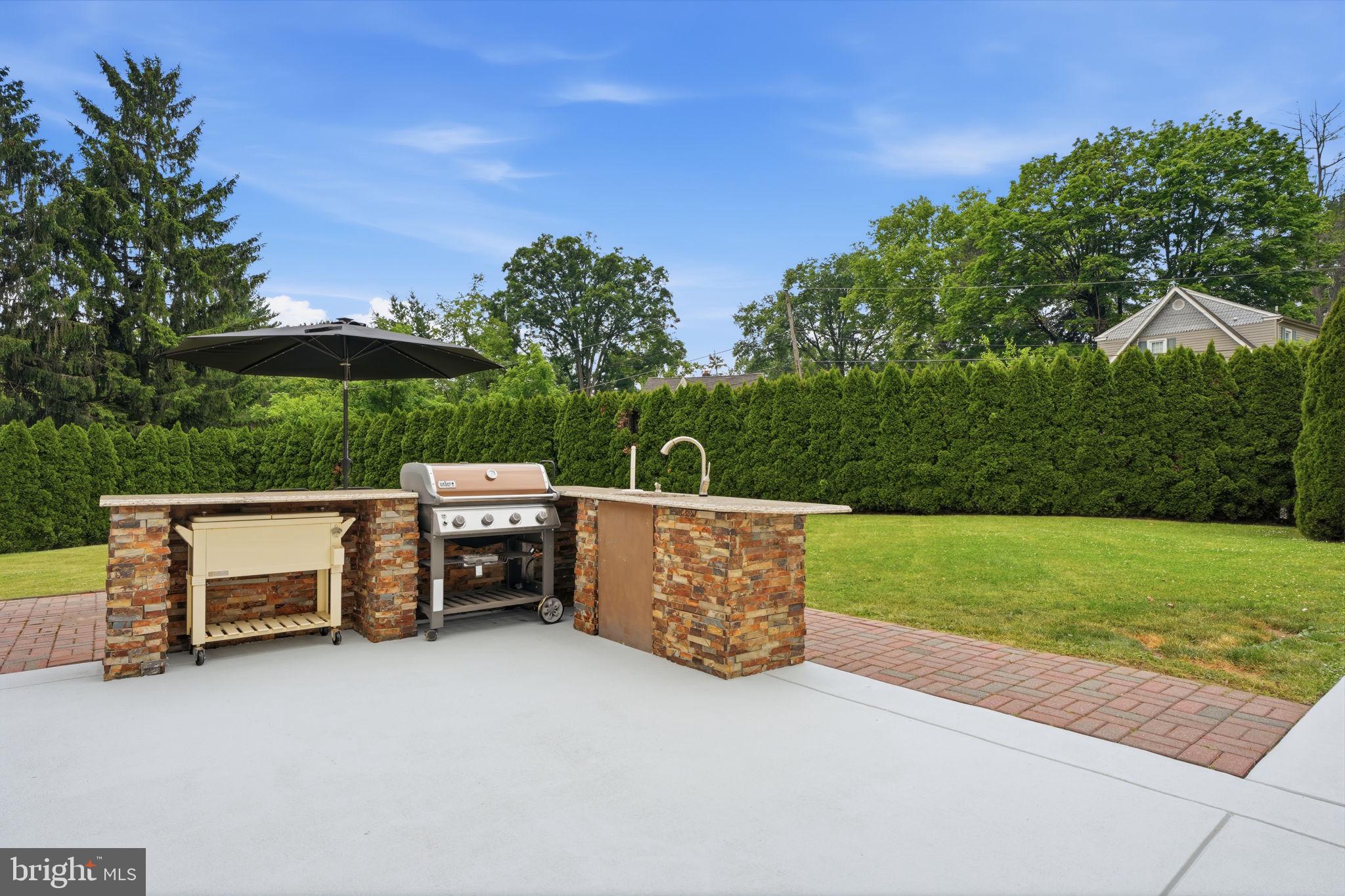 HUNTINGDON VALLEY - Residential