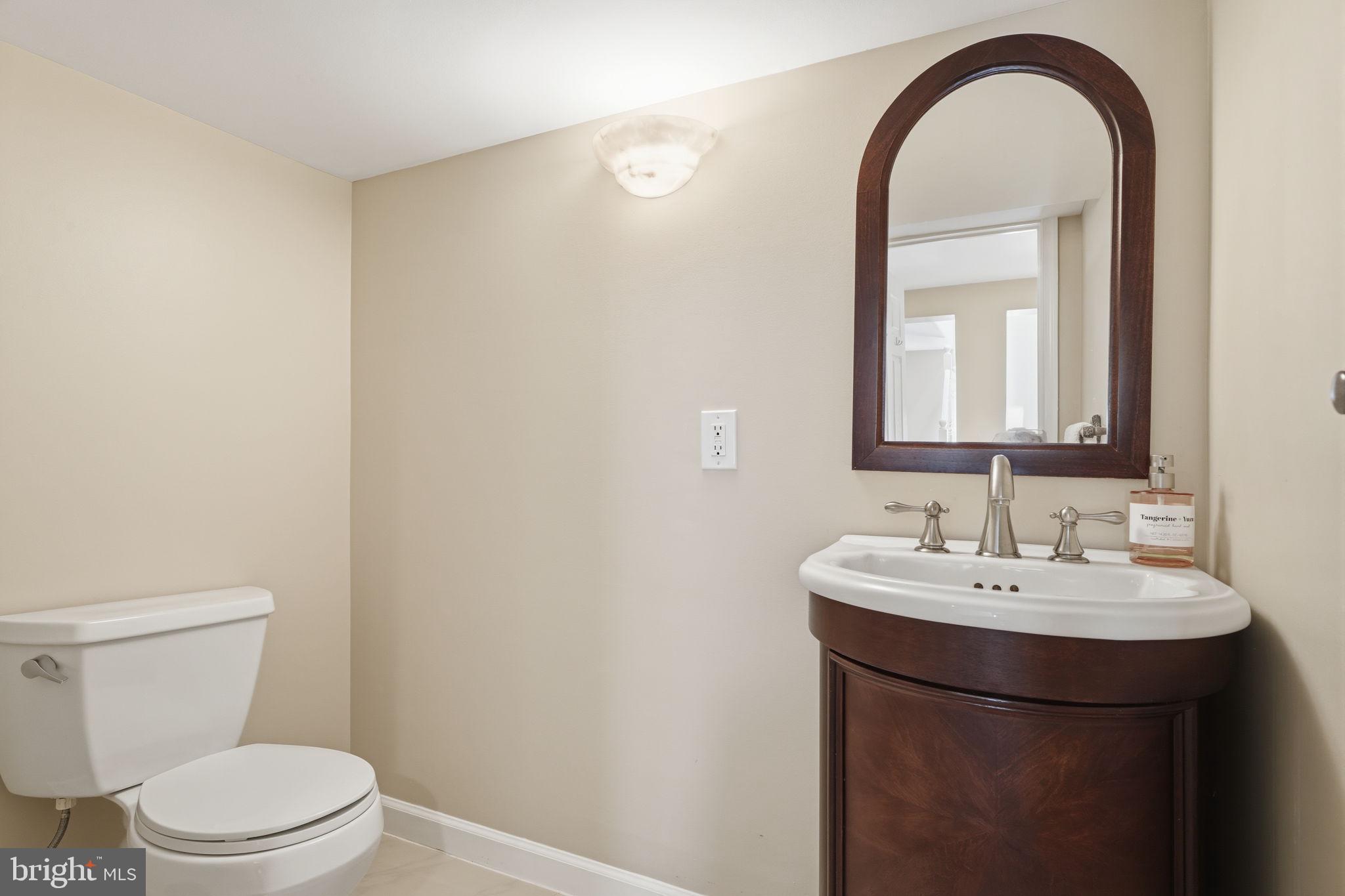 HUNTINGDON VALLEY - Residential
