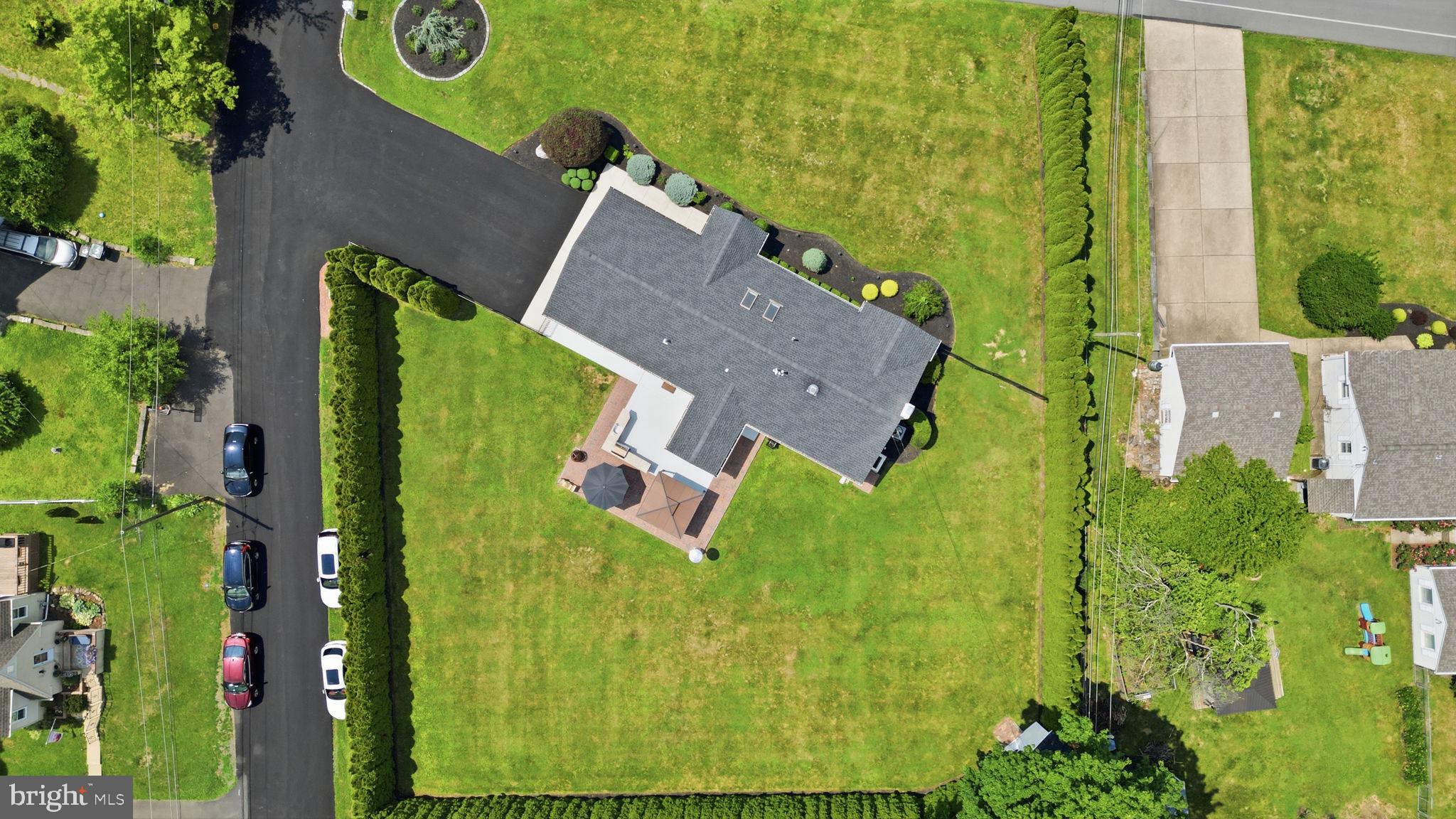 HUNTINGDON VALLEY - Residential