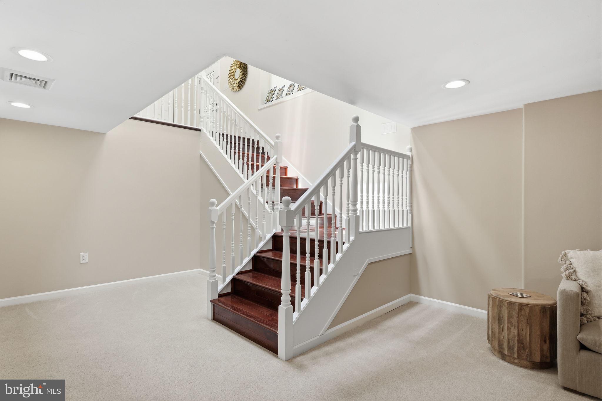 HUNTINGDON VALLEY - Residential