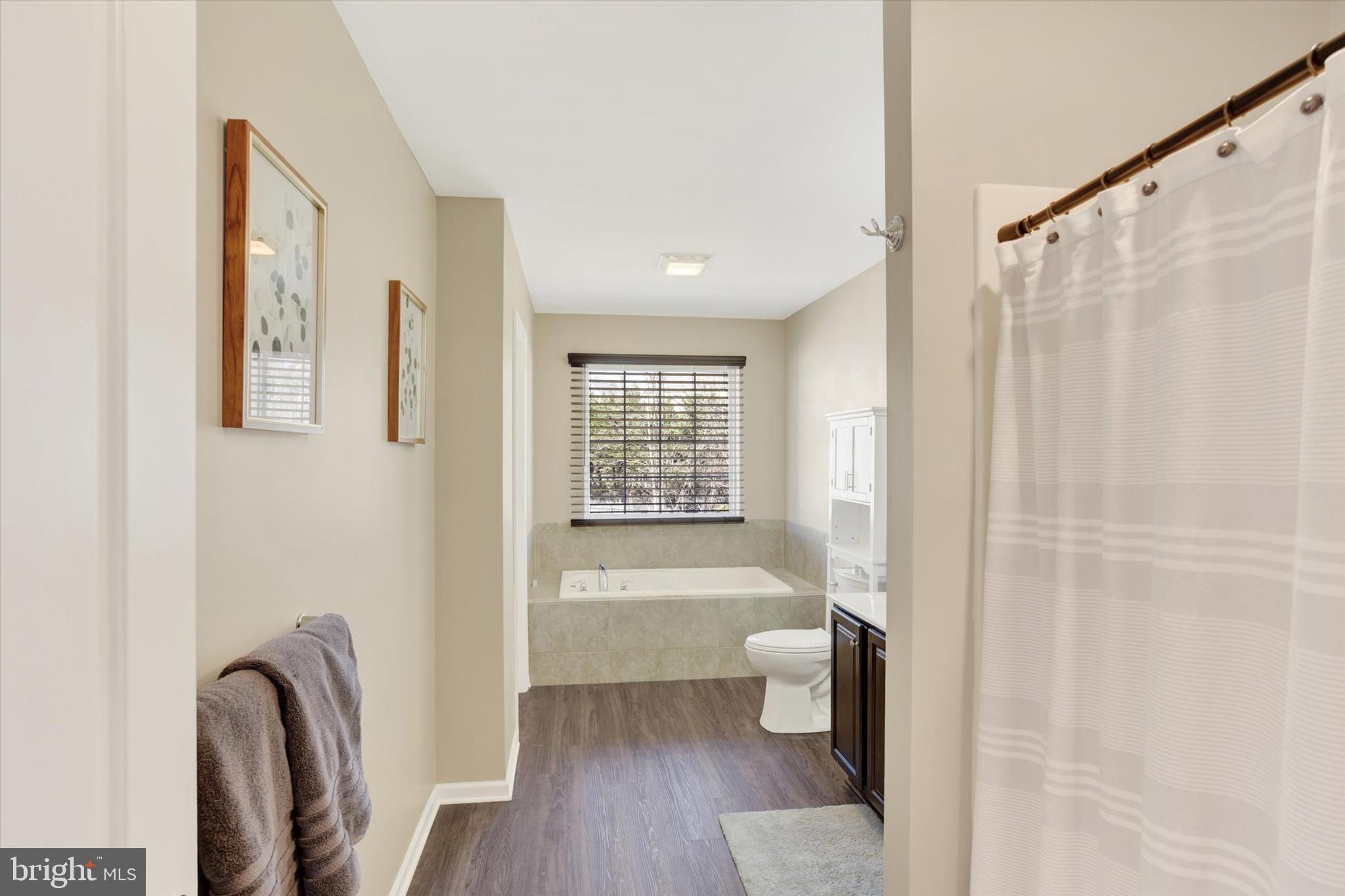 QUAIL HOLLOW - Residential