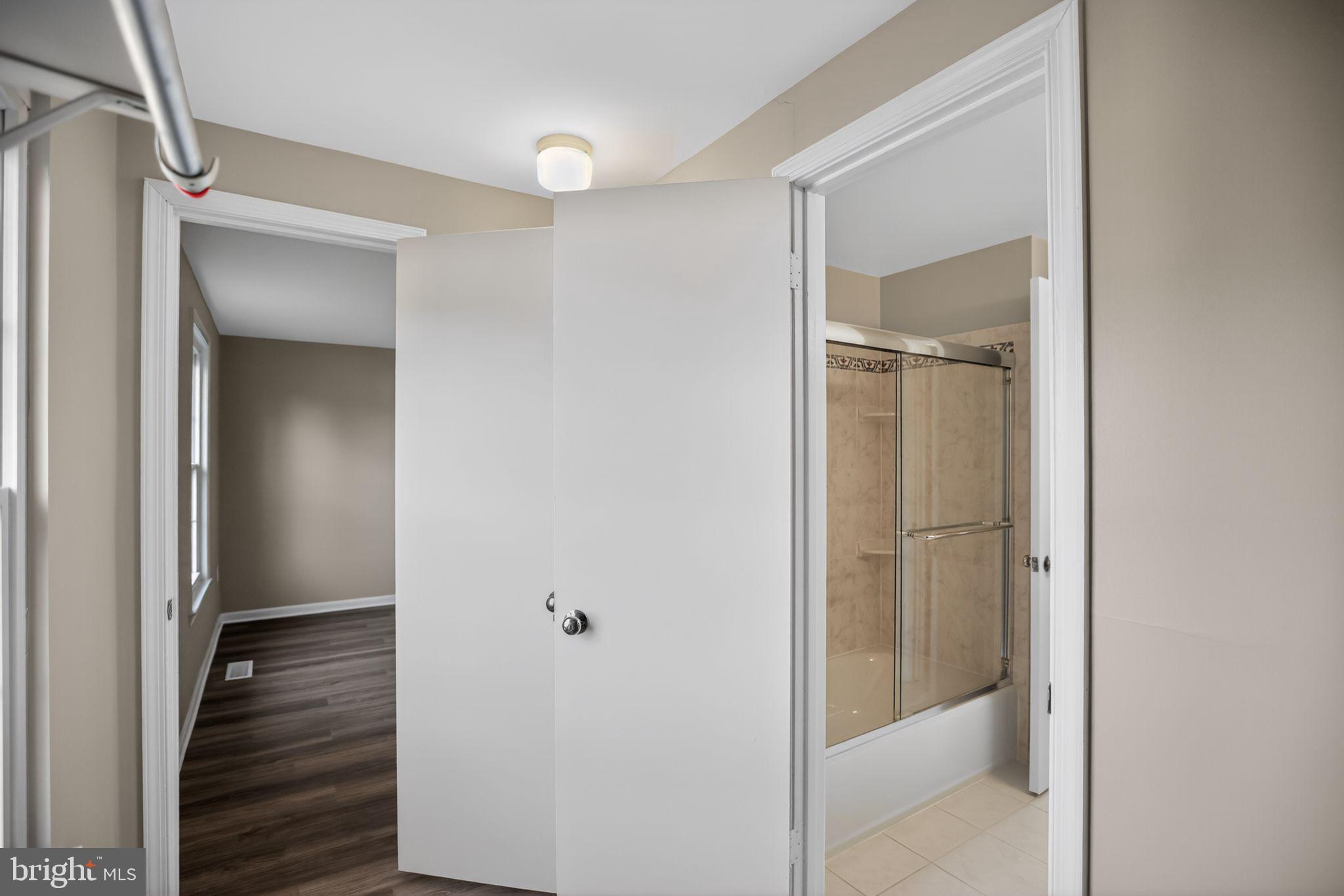 CASHELL MANOR - Residential