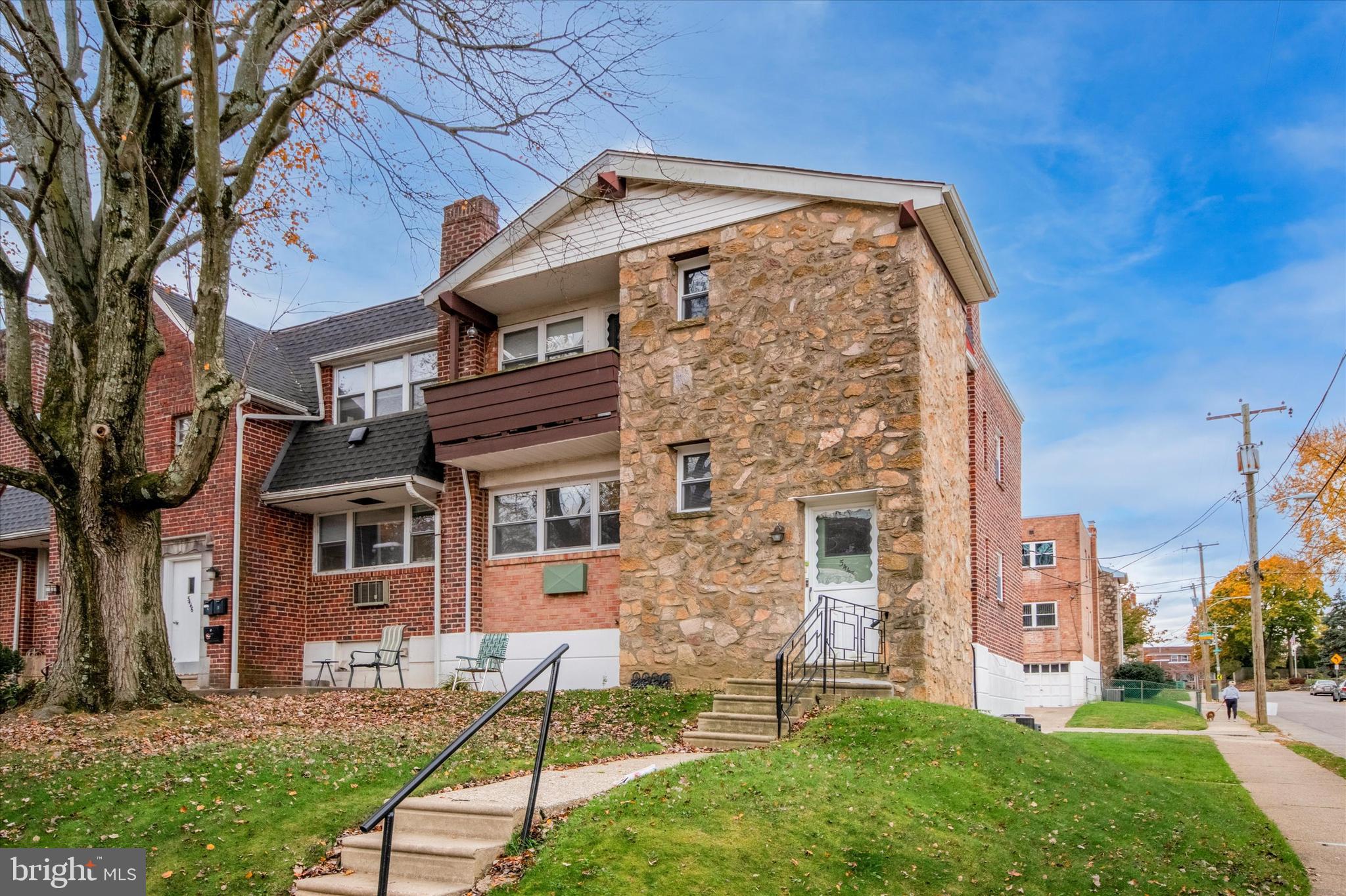 ROXBOROUGH - Residential Lease