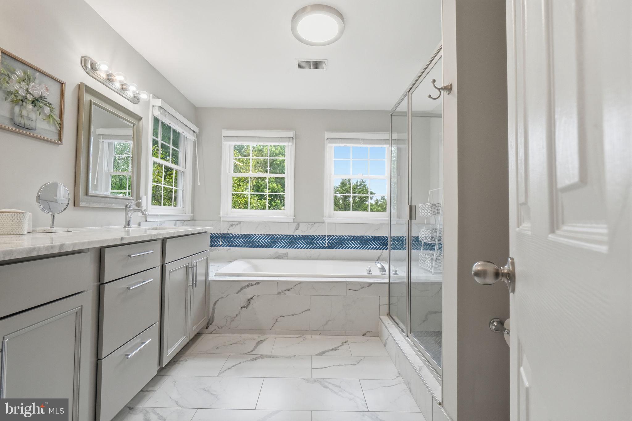 CASCADES LOWES ISLAND - Residential