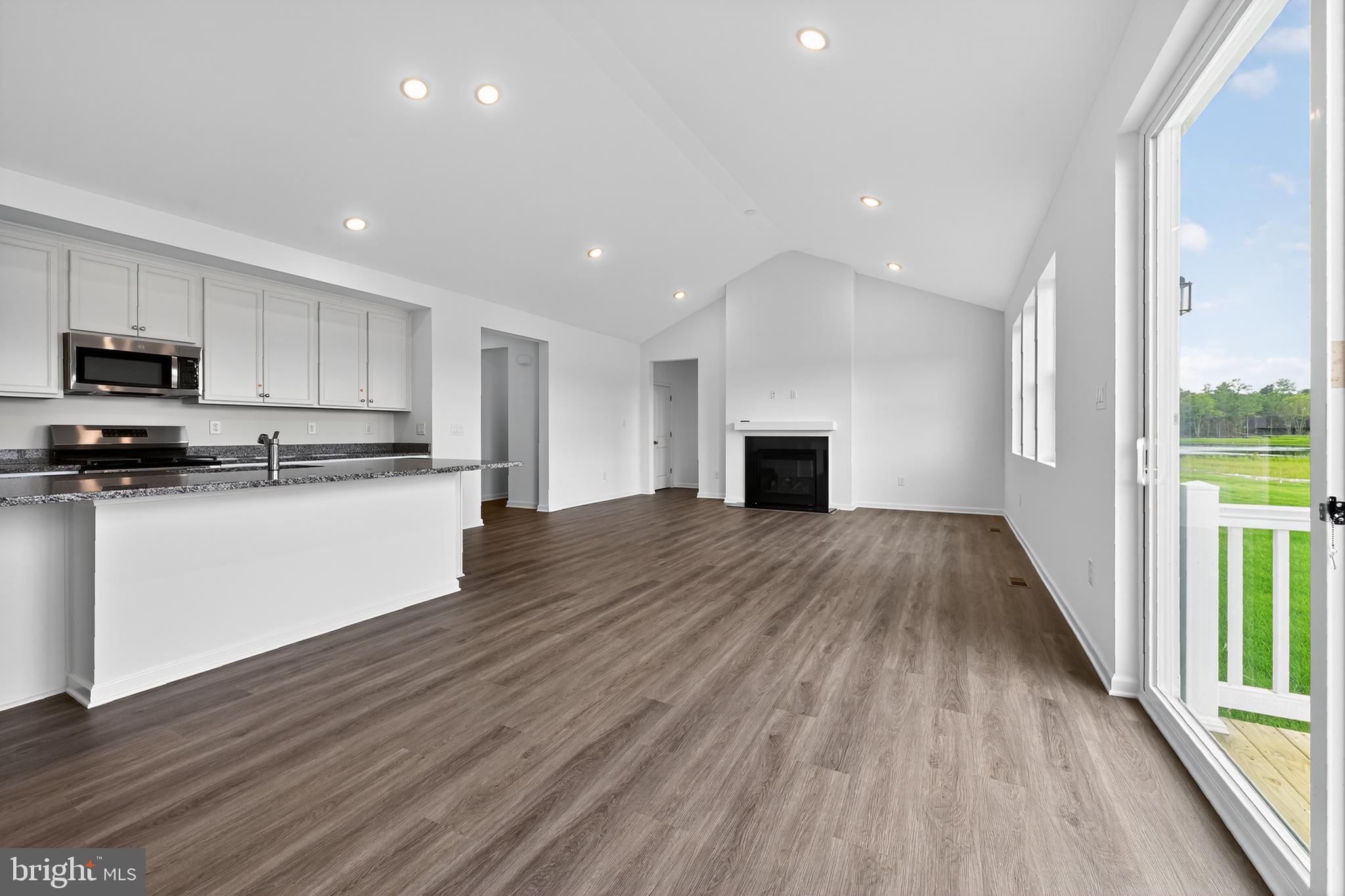 WOODFIELD - Residential