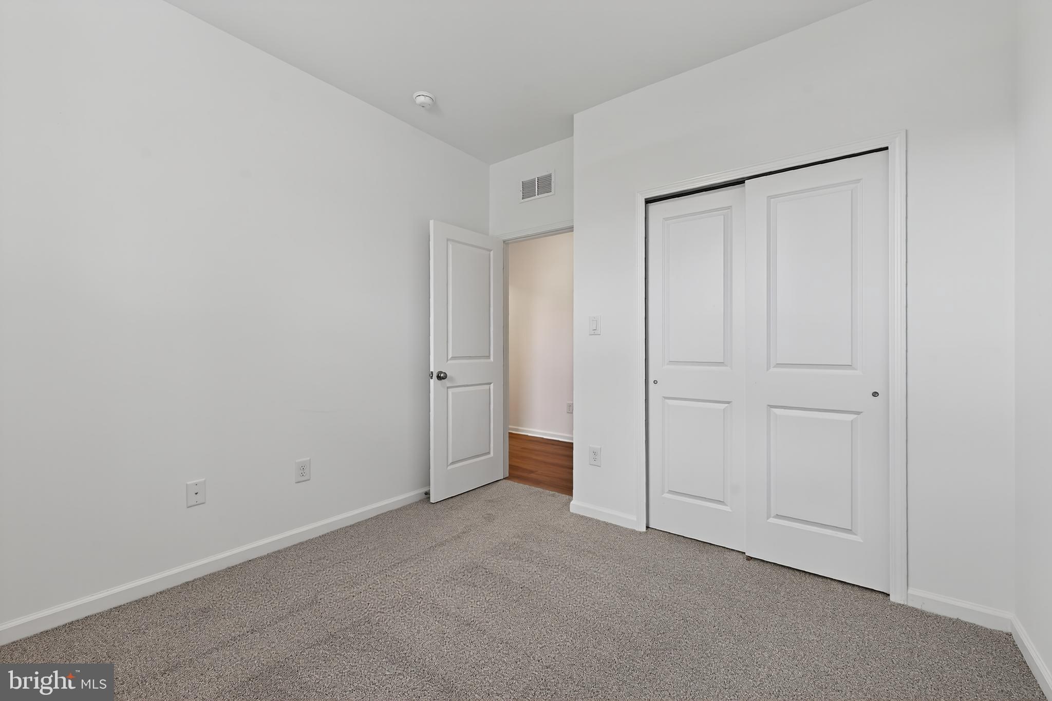 WOODFIELD - Residential