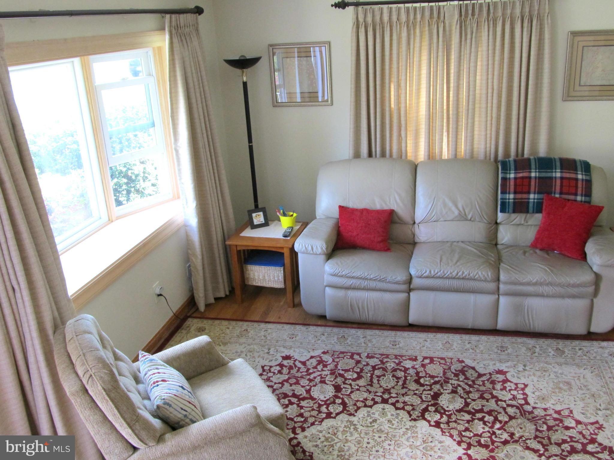 LONGCROSS HOMES - Residential