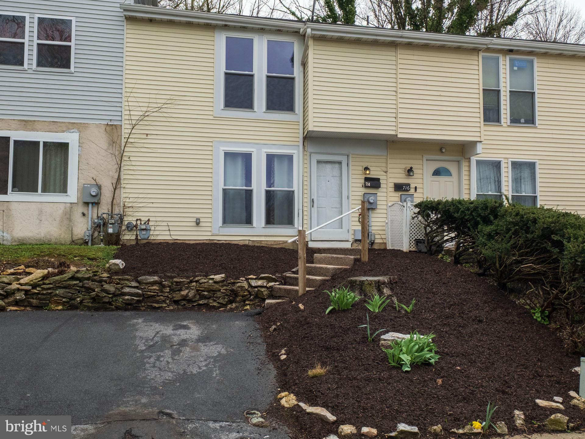 SUMMIT CHASE - Residential