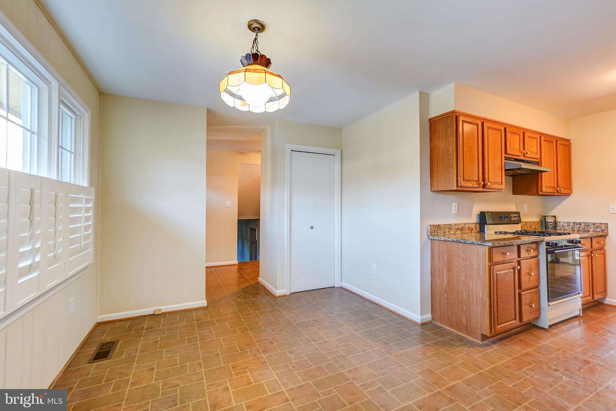 DIAMOND COURTS - Residential
