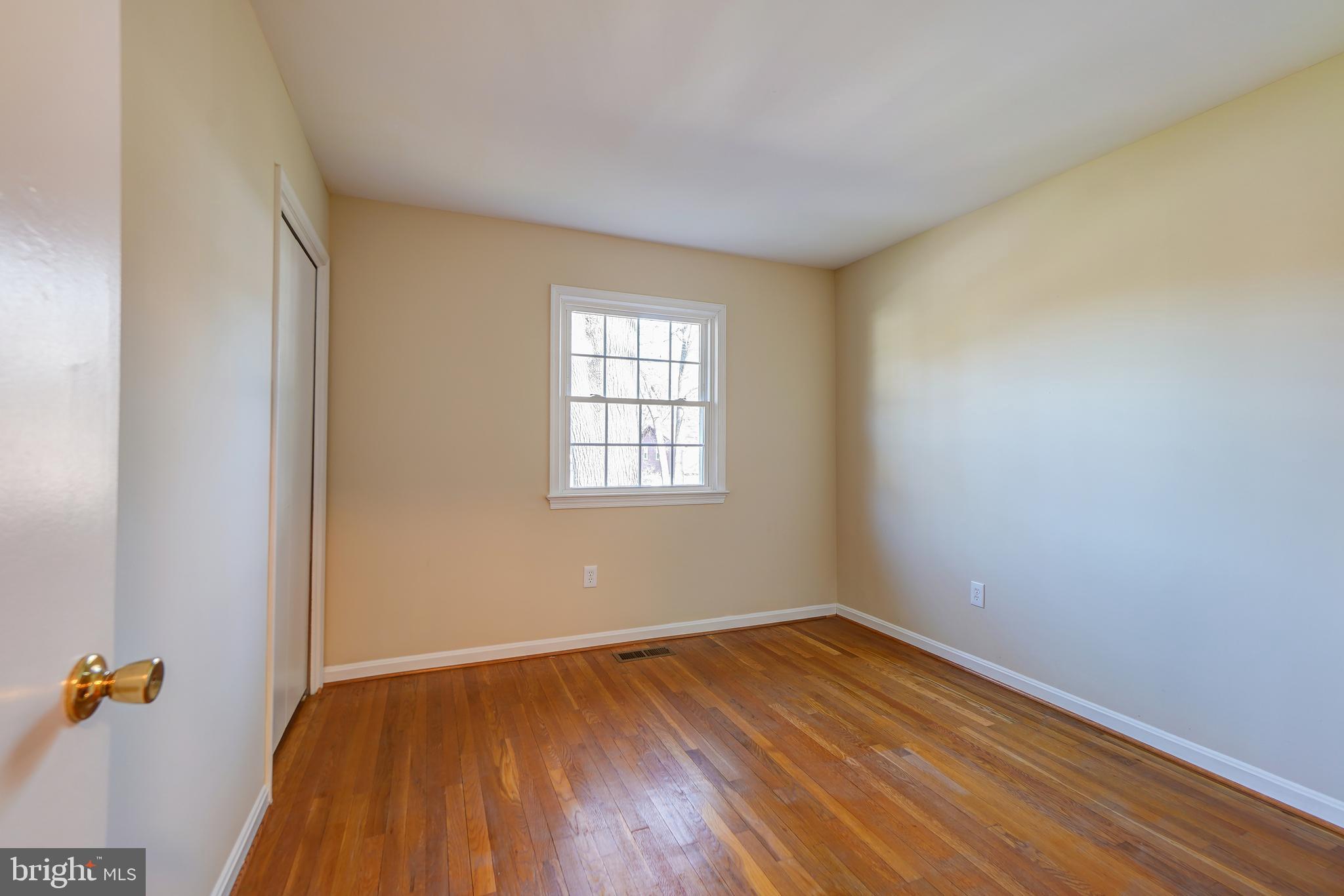 DIAMOND COURTS - Residential