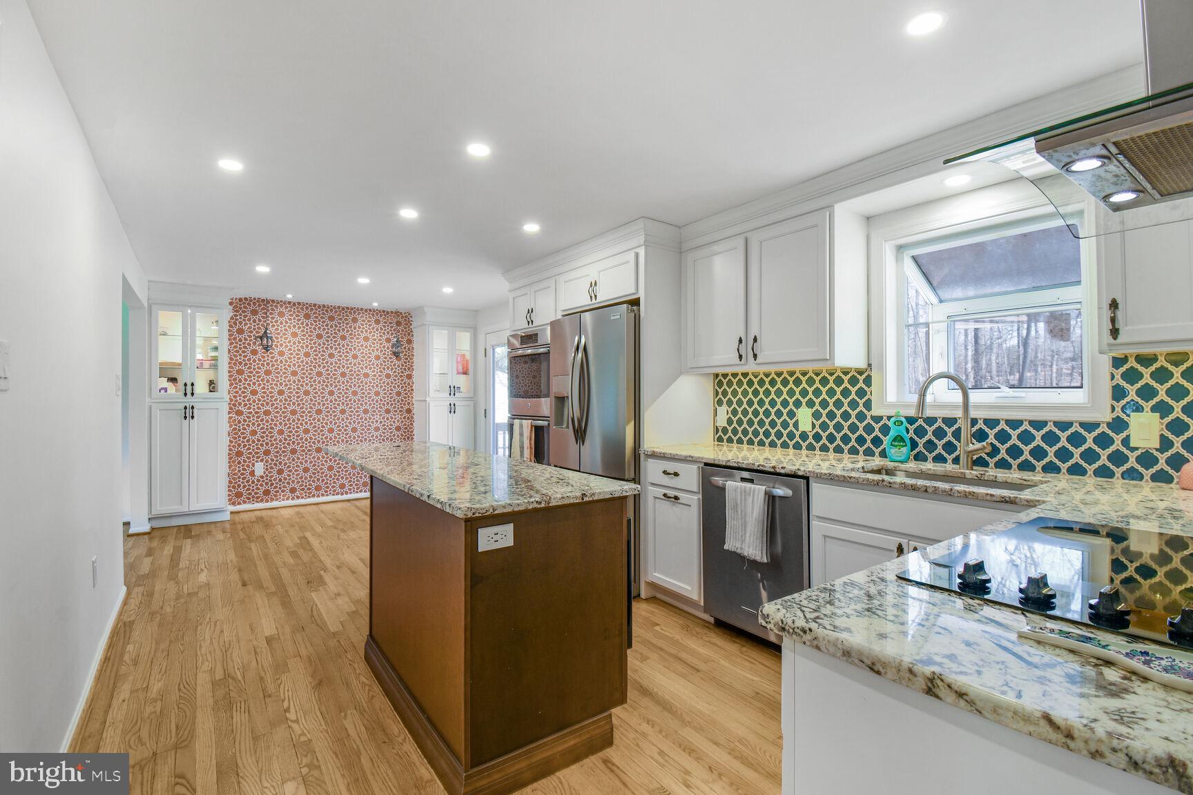 NORBECK HILLS - Residential