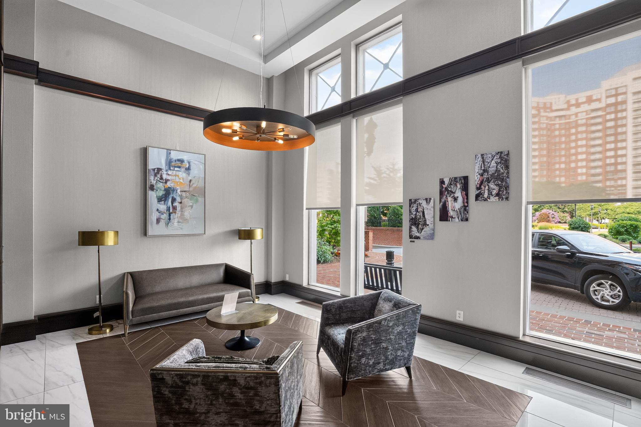THE WISCONSIN - Residential