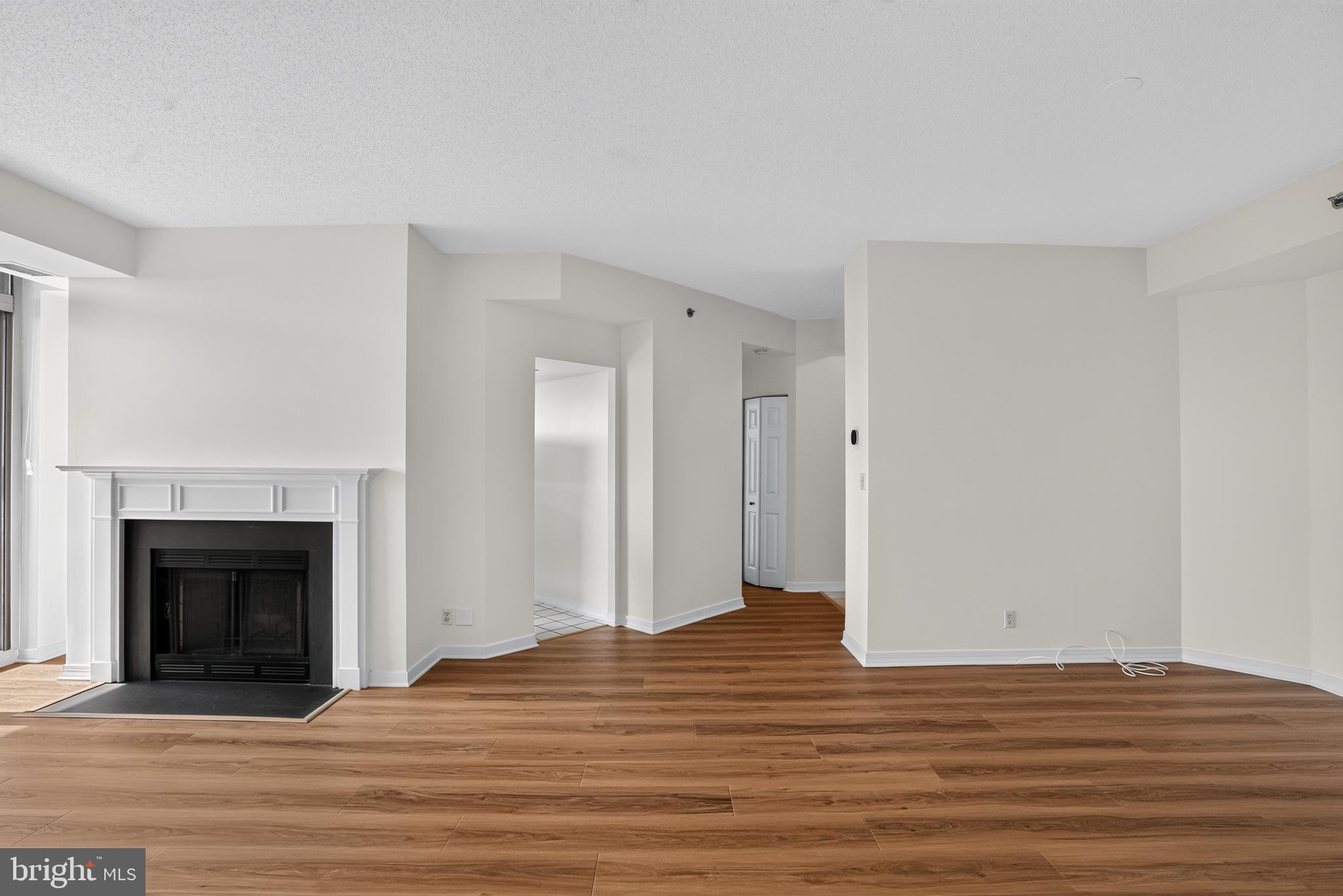THE WISCONSIN - Residential
