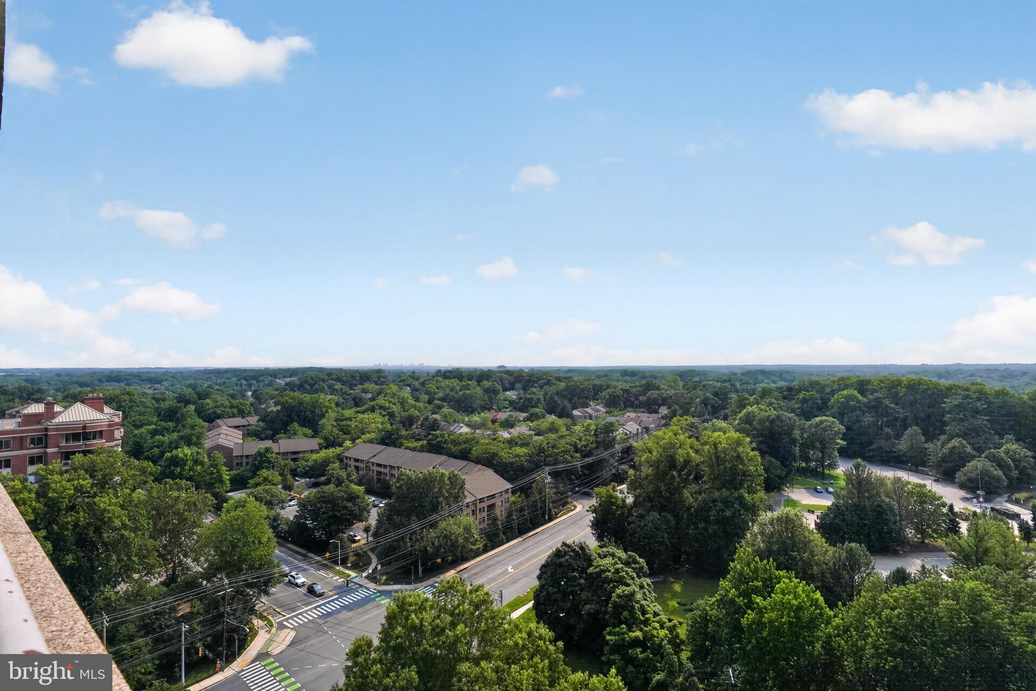THE WISCONSIN - Residential