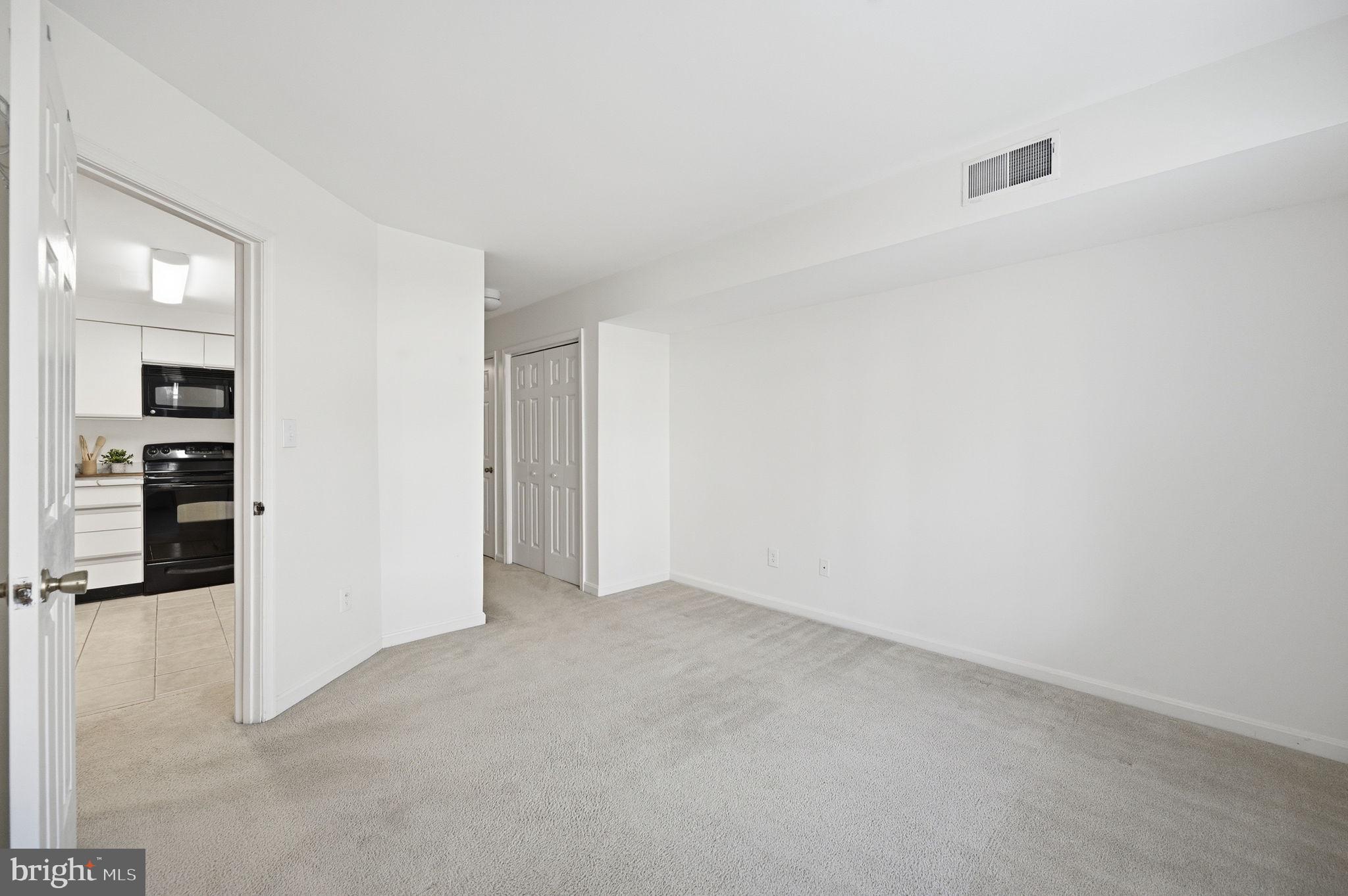 HARBOR POINT - Residential