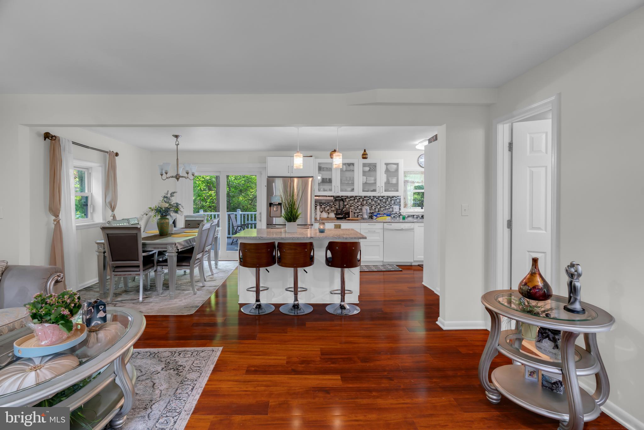 VEIRS MILL VILLAGE - Residential