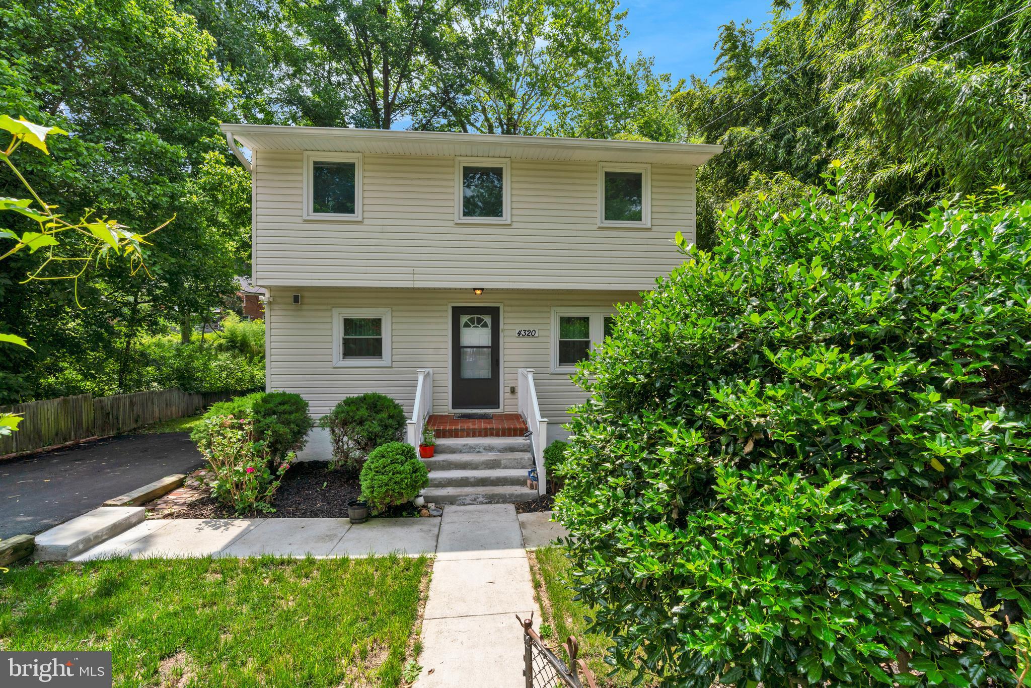 VEIRS MILL VILLAGE - Residential