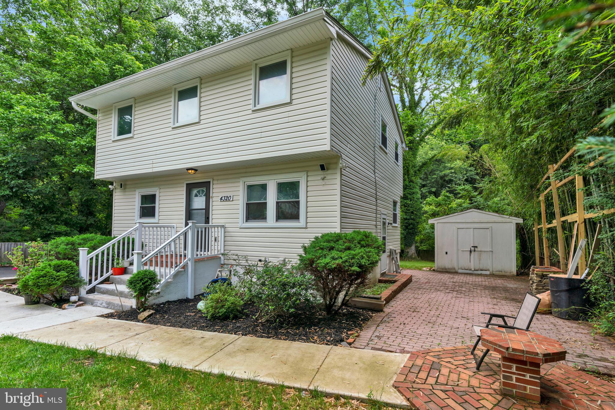 VEIRS MILL VILLAGE - Residential