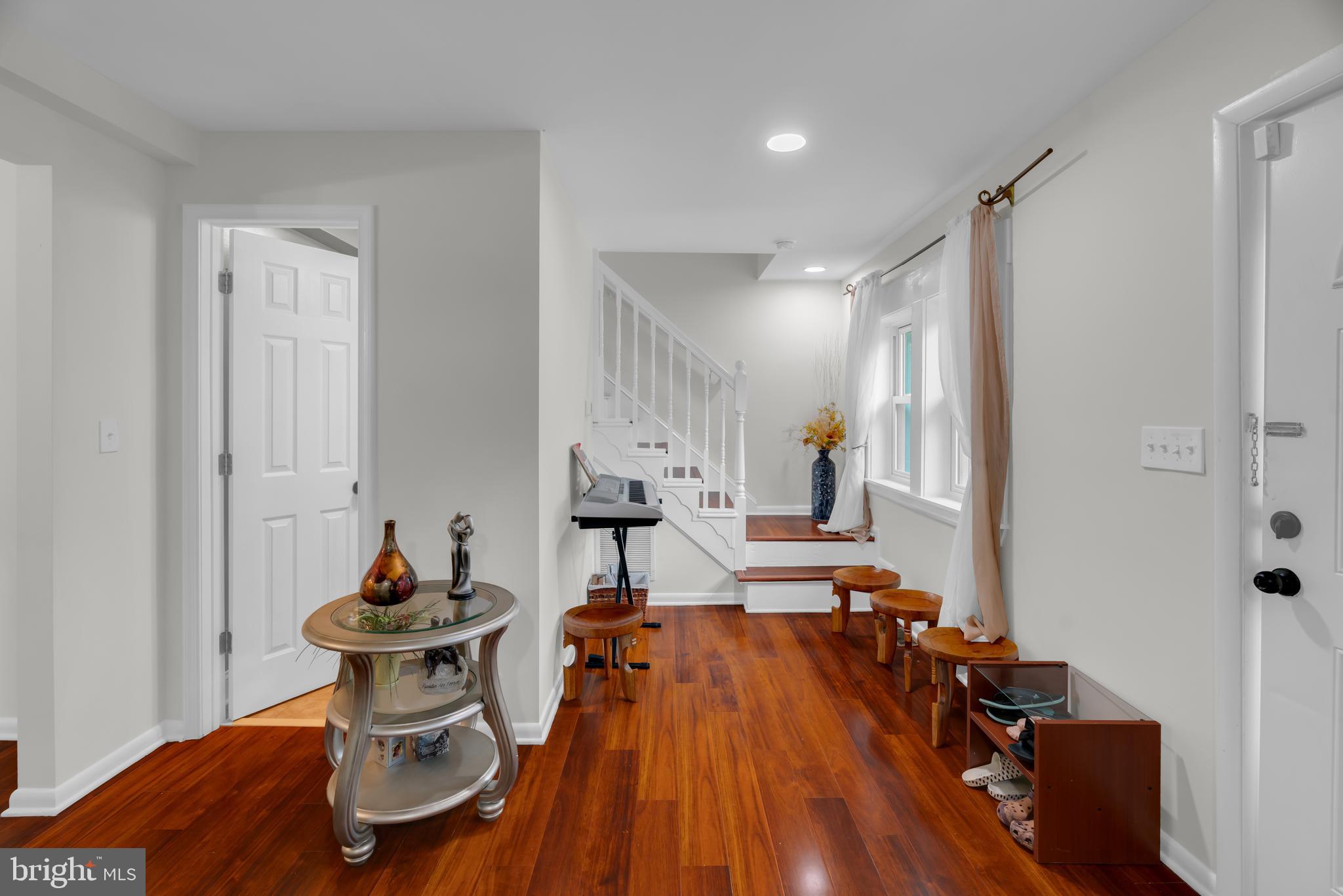VEIRS MILL VILLAGE - Residential