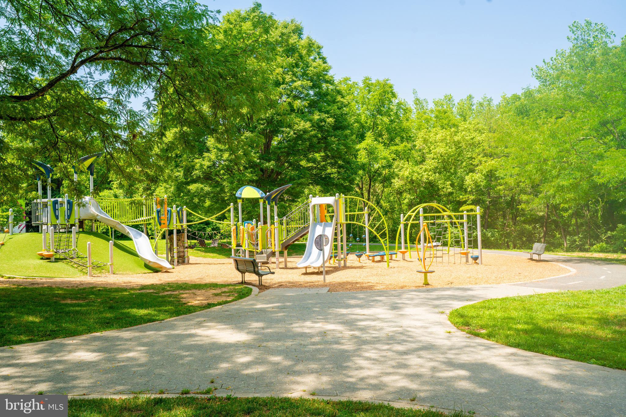 VEIRS MILL VILLAGE - Residential