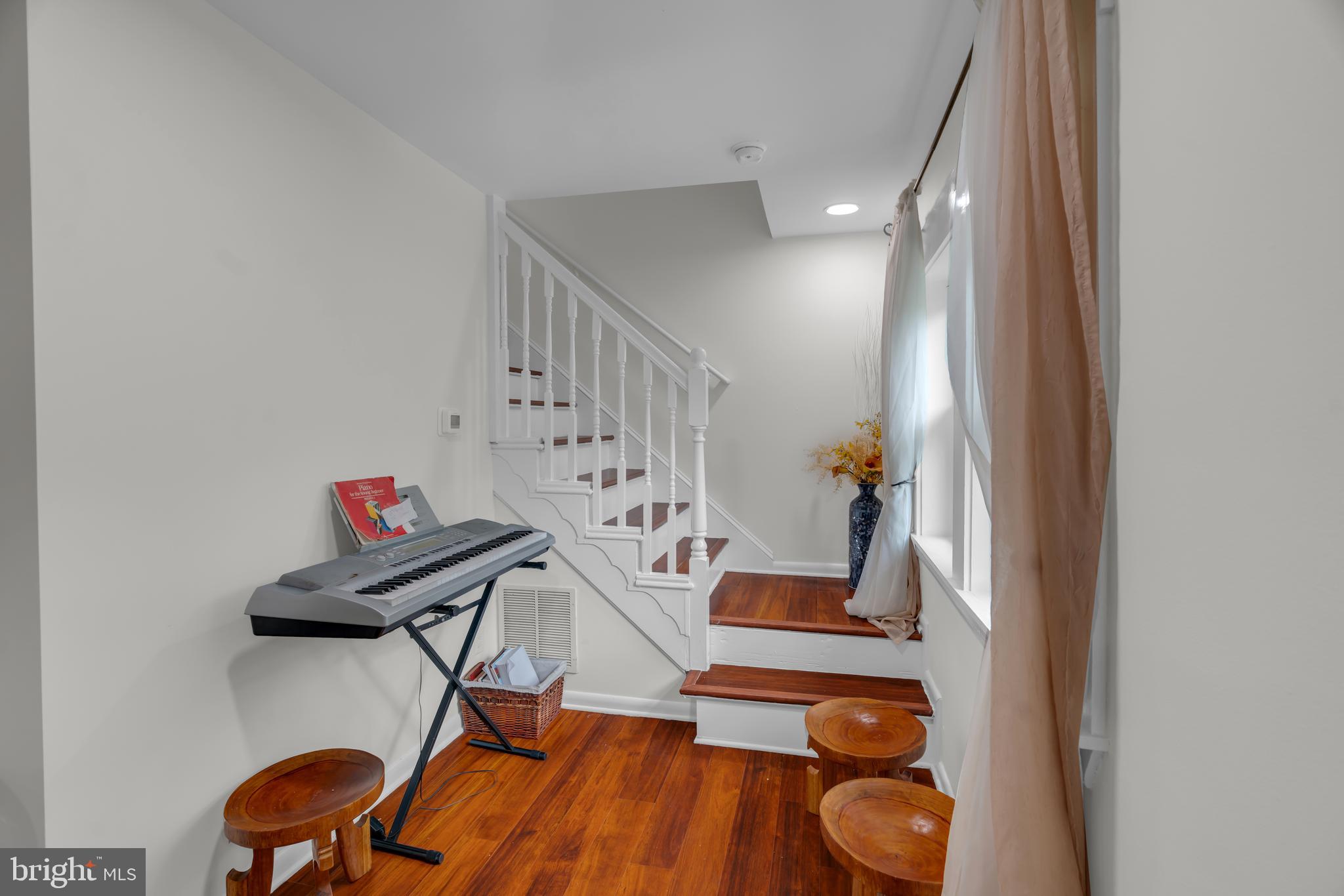 VEIRS MILL VILLAGE - Residential