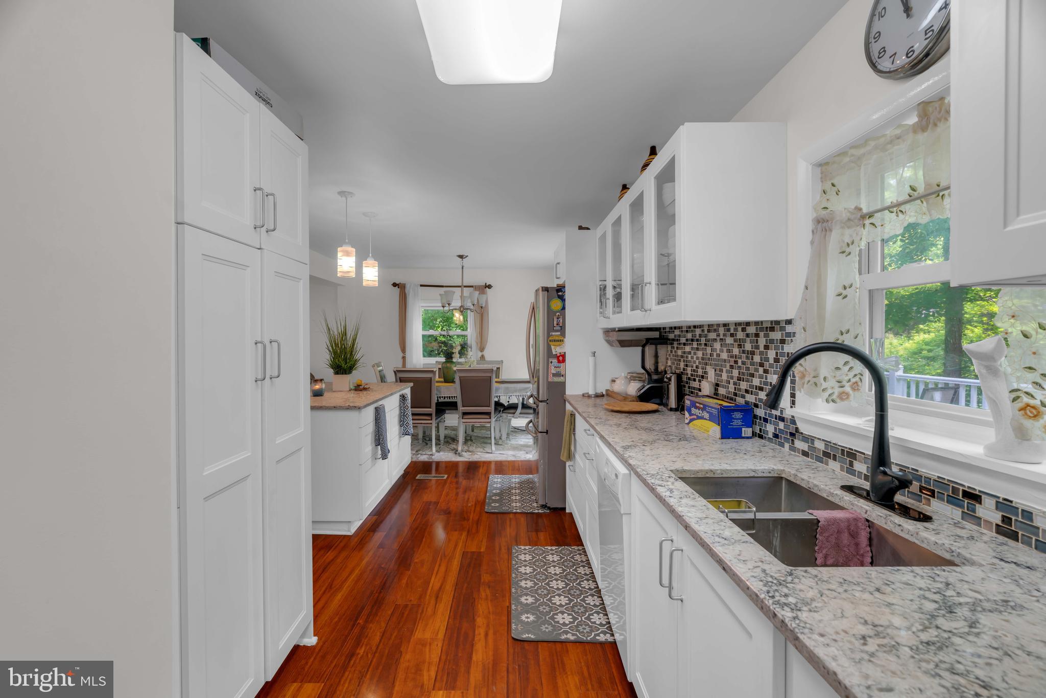 VEIRS MILL VILLAGE - Residential