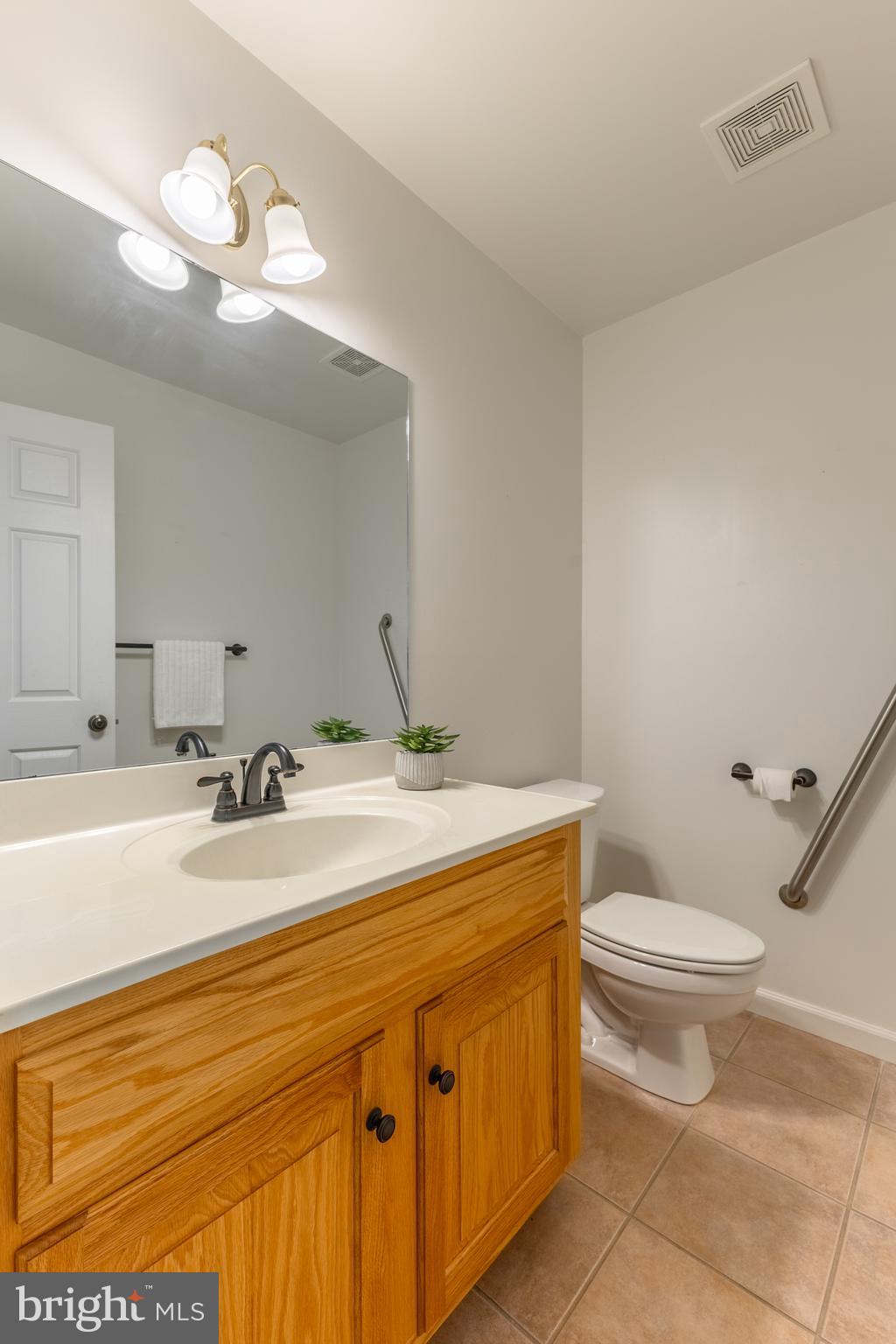 OAK POINTE - Residential