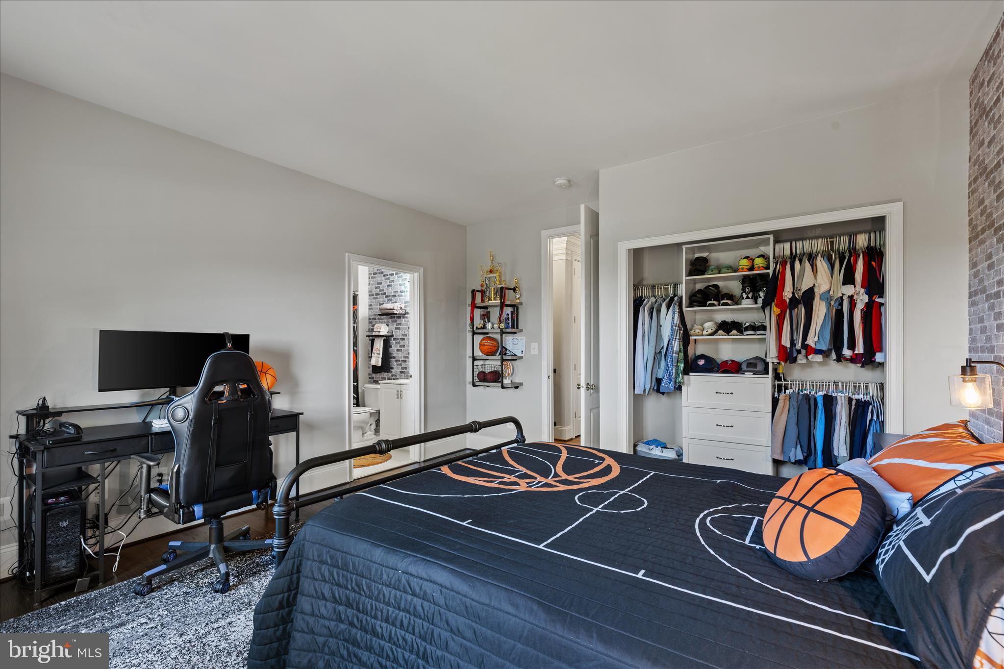 CHASE AT BELMONT COUNTRY - Residential