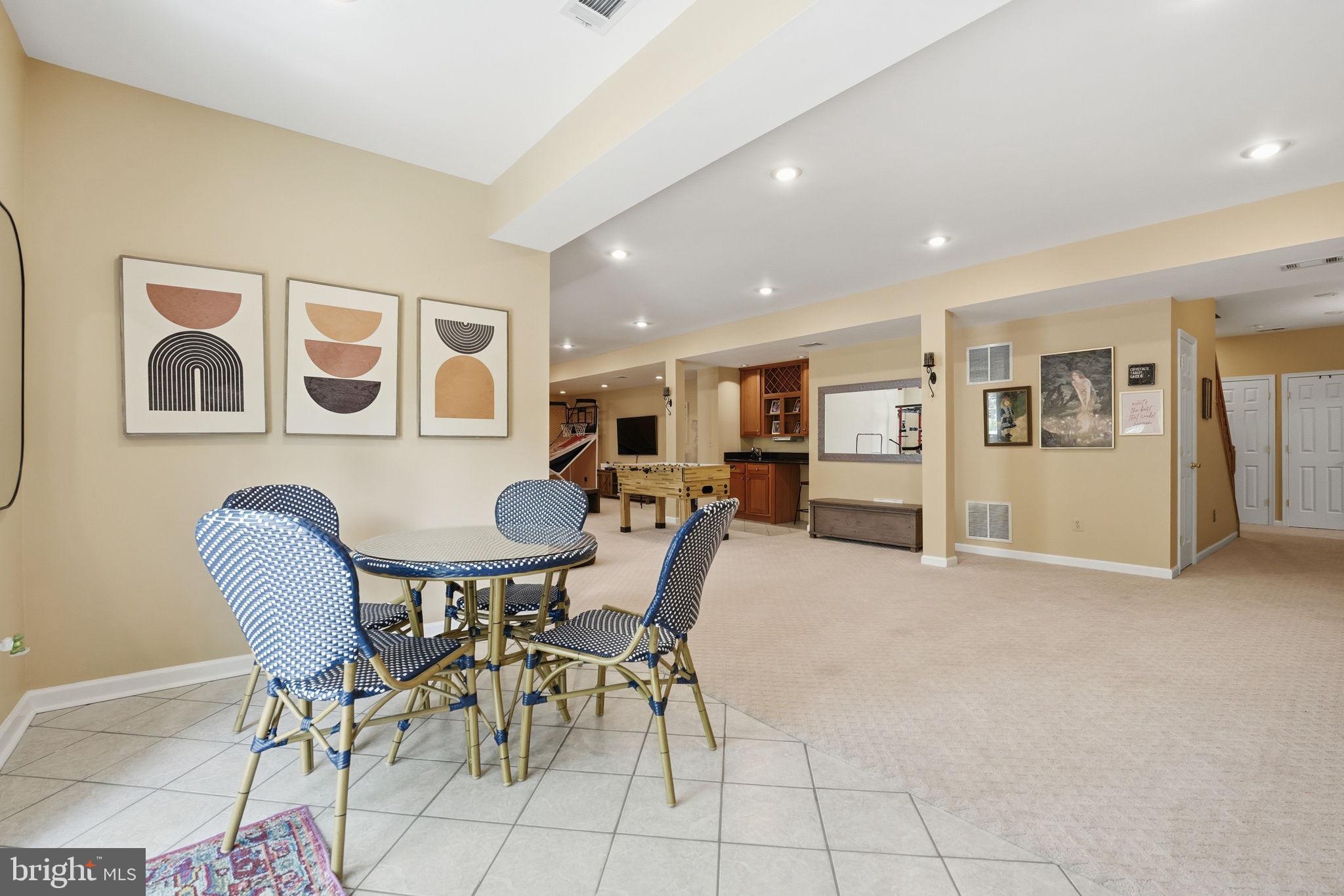 MANORS AT WOLF TRAP - Residential