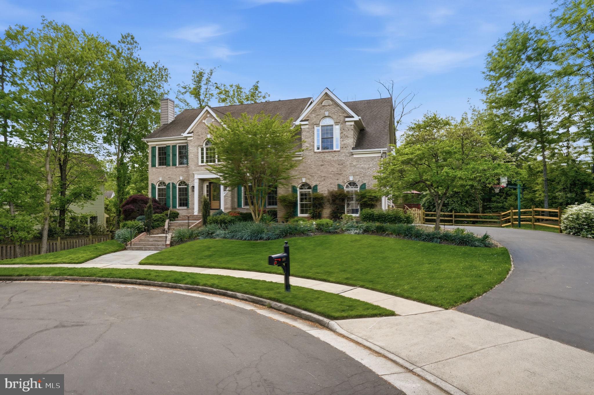 MANORS AT WOLF TRAP - Residential