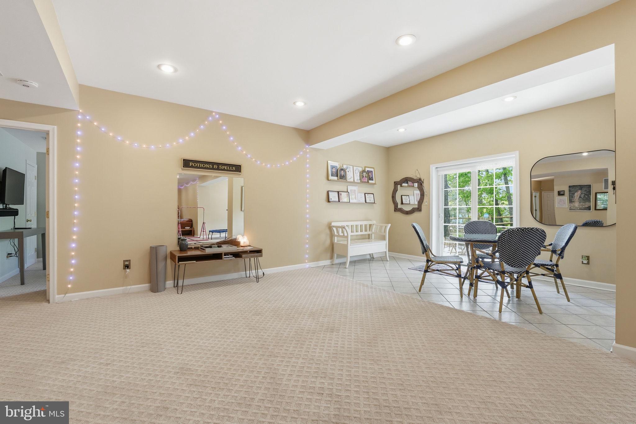 MANORS AT WOLF TRAP - Residential