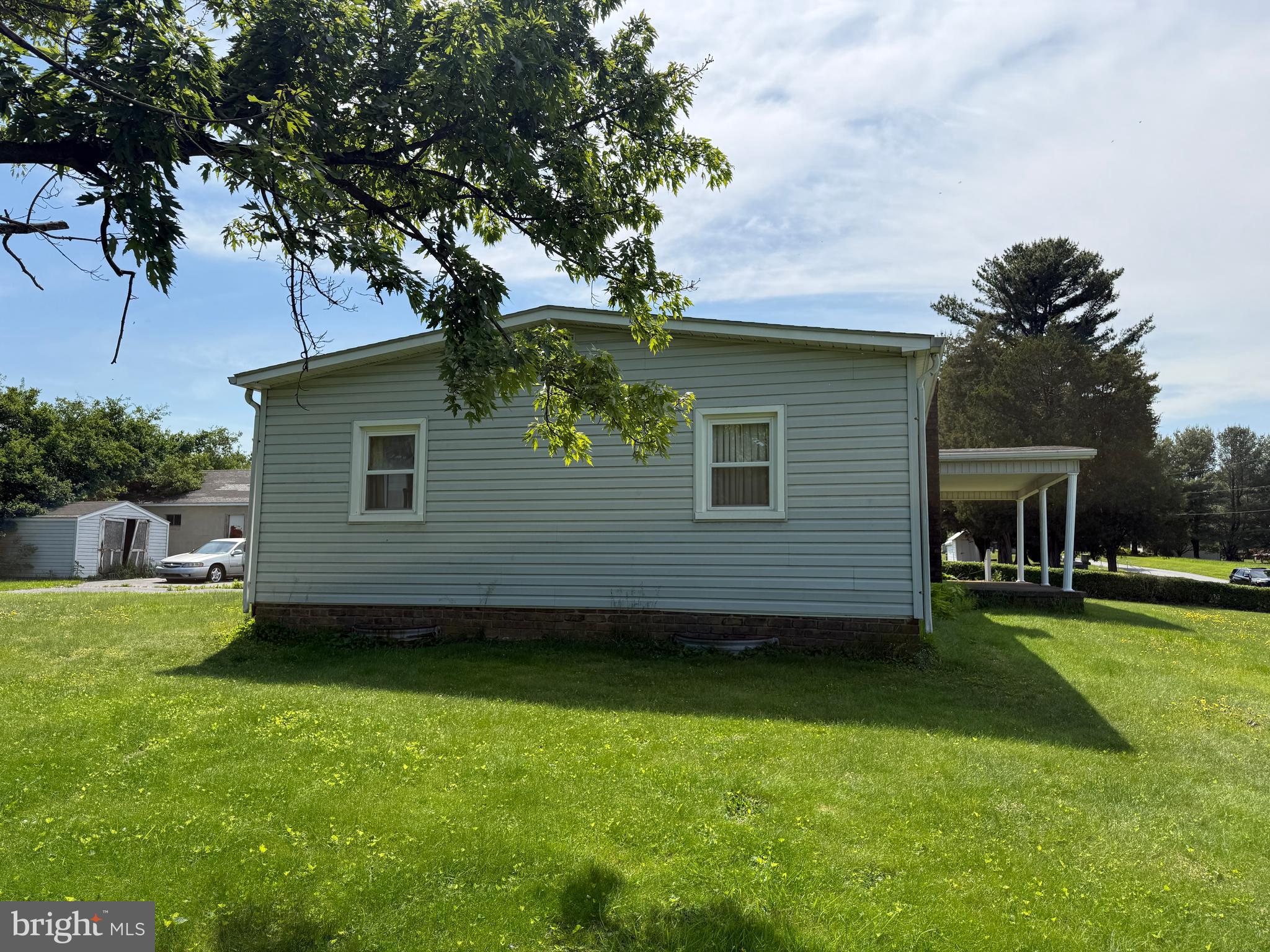 LOWER WINDSOR - Residential