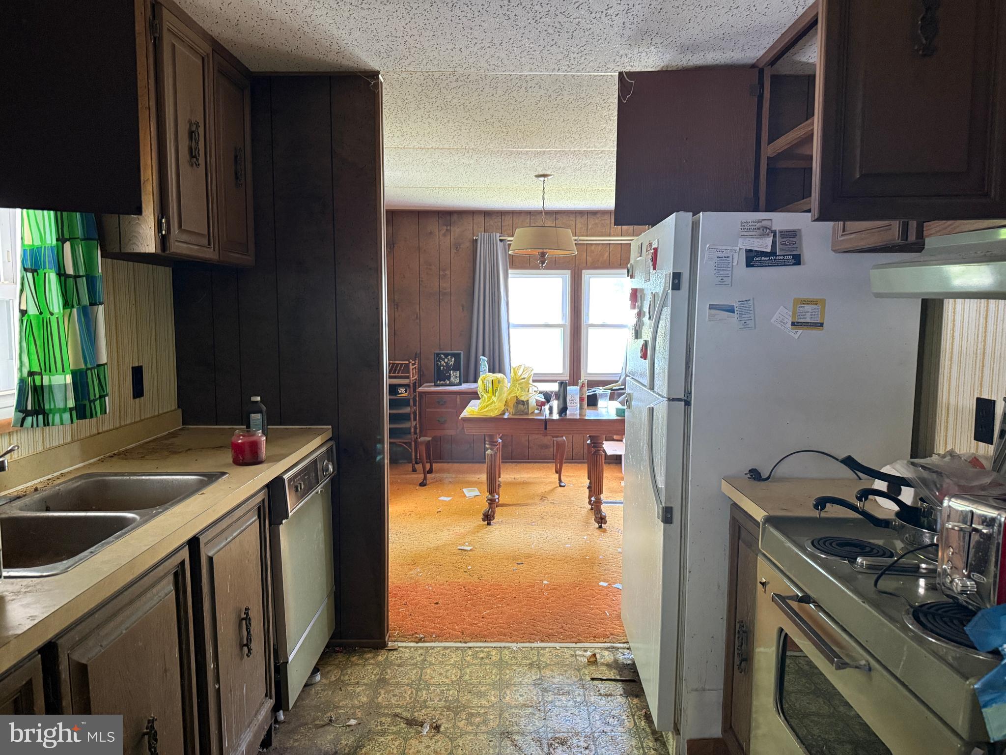 LOWER WINDSOR - Residential