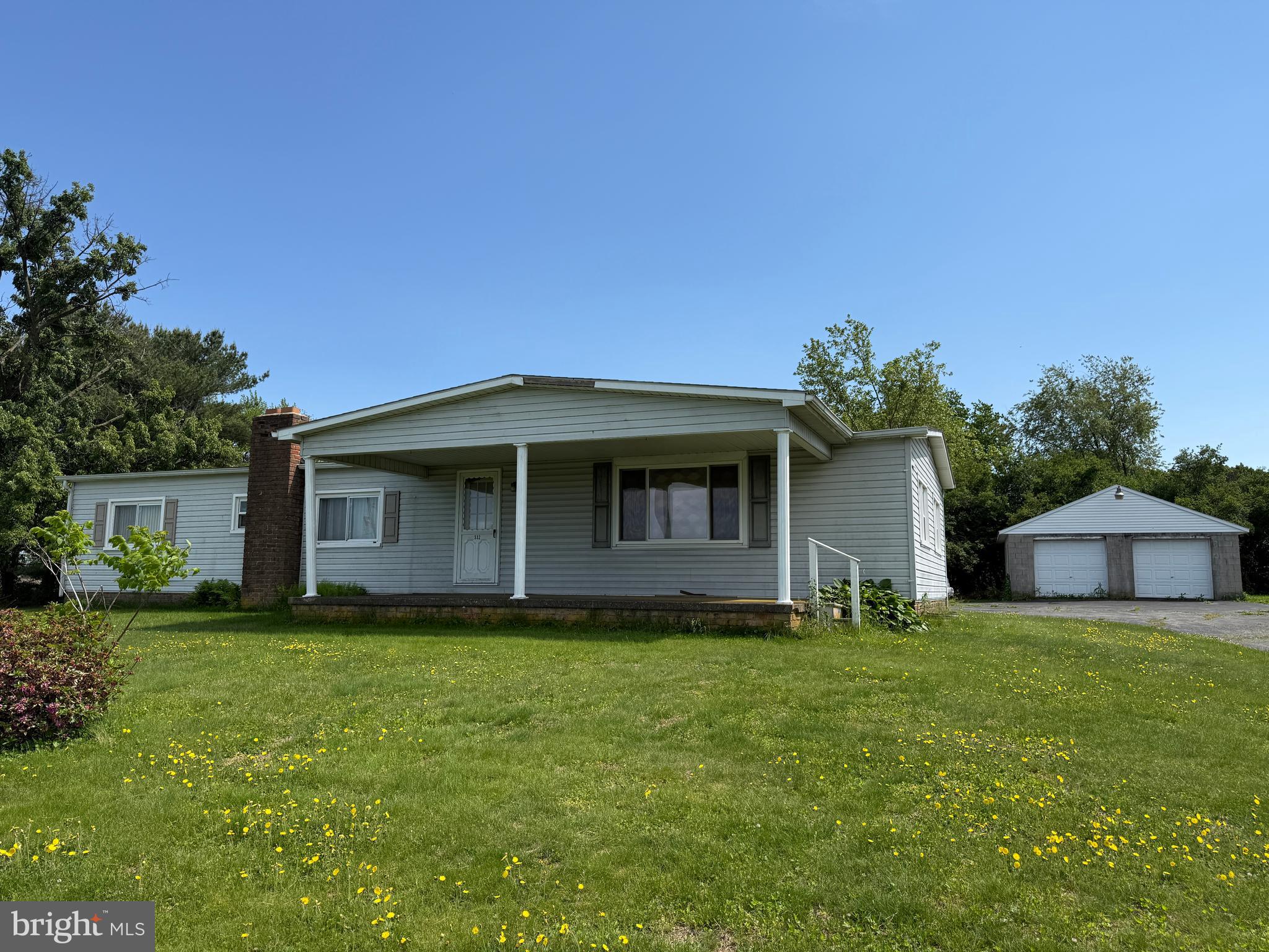 LOWER WINDSOR - Residential