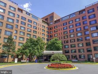 RIVER PLACE - Residential