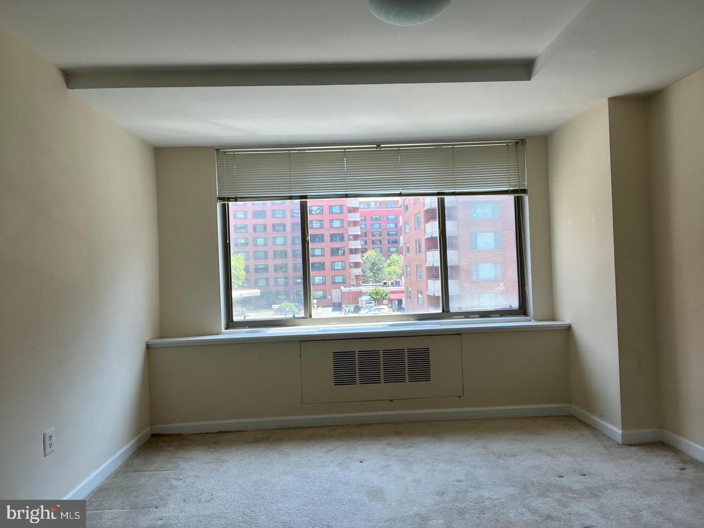 RIVER PLACE - Residential