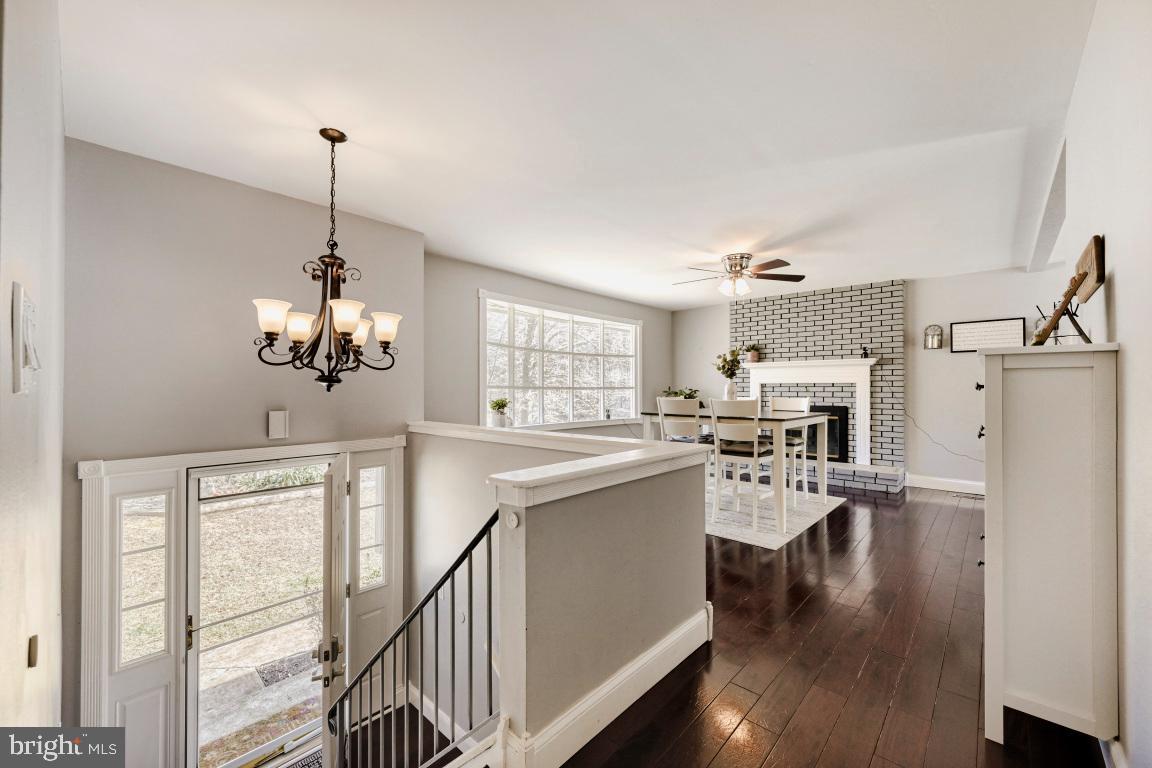 HALLMARK WOODS - Residential