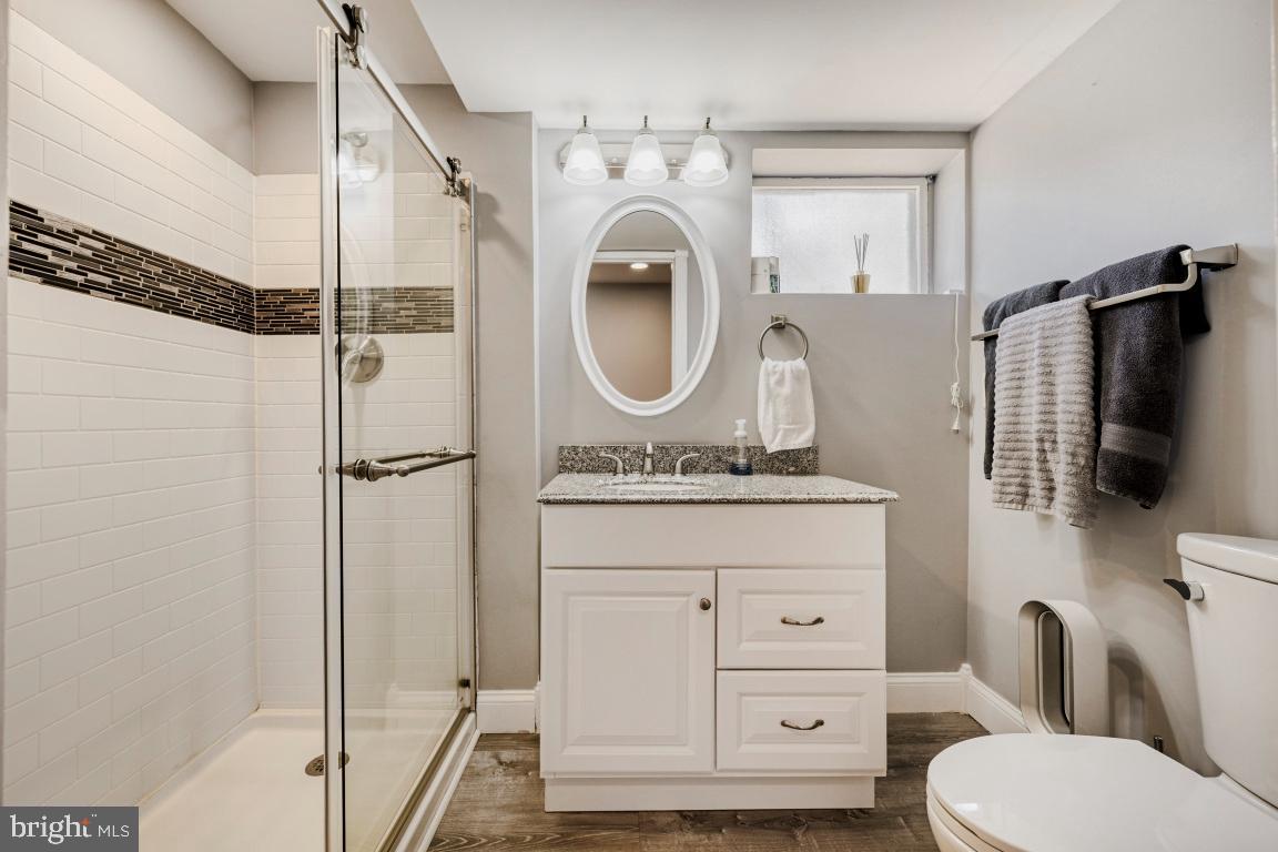 HALLMARK WOODS - Residential