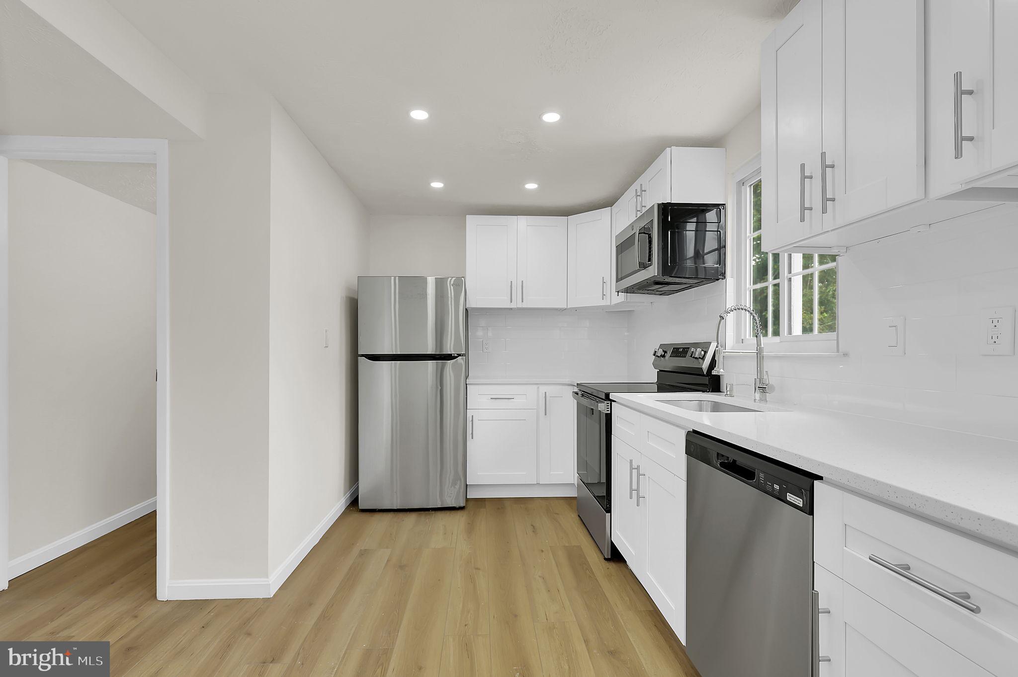 OAK SPRINGS - Residential