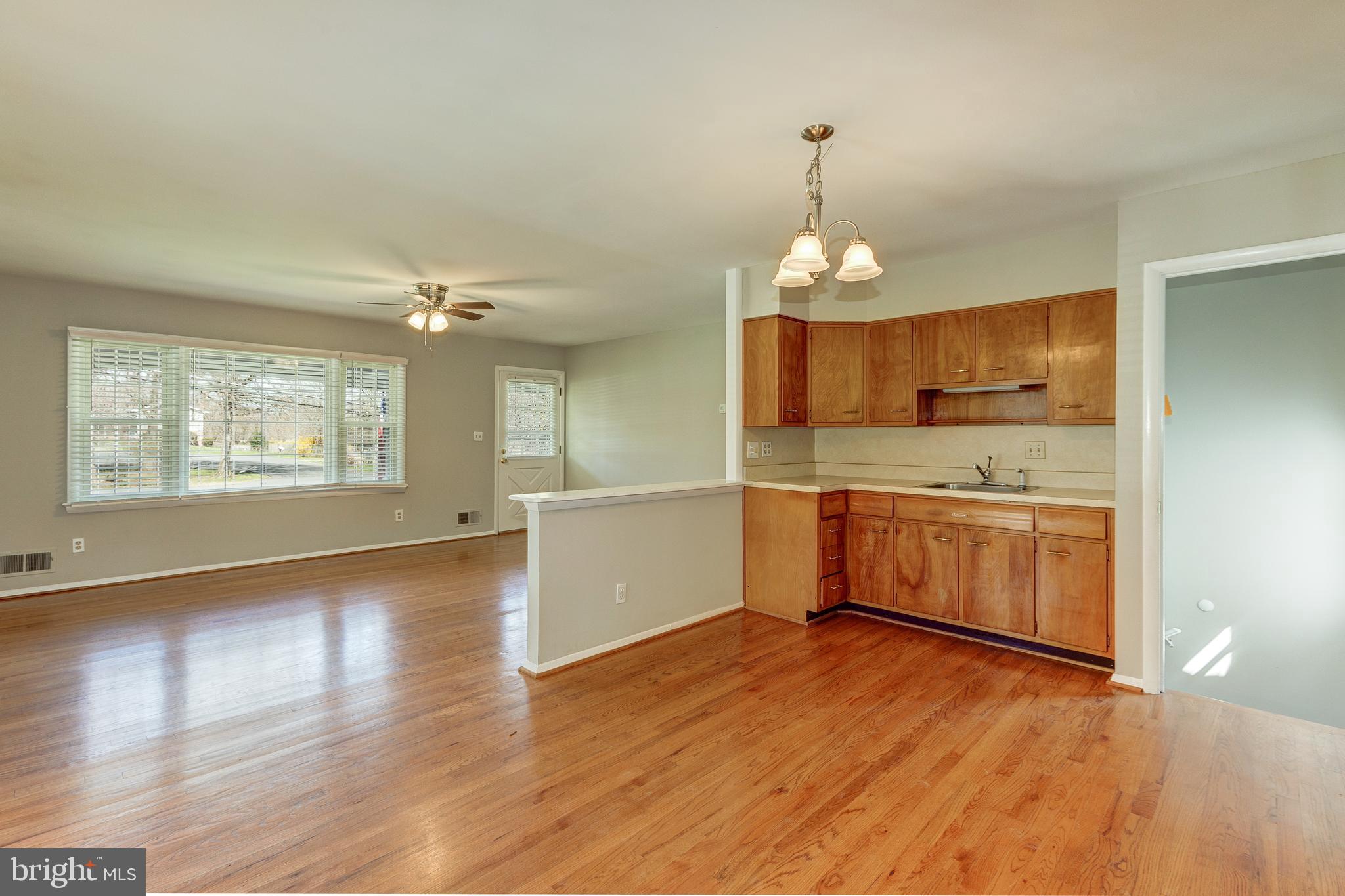 HILLWOOD ESTATES - Residential