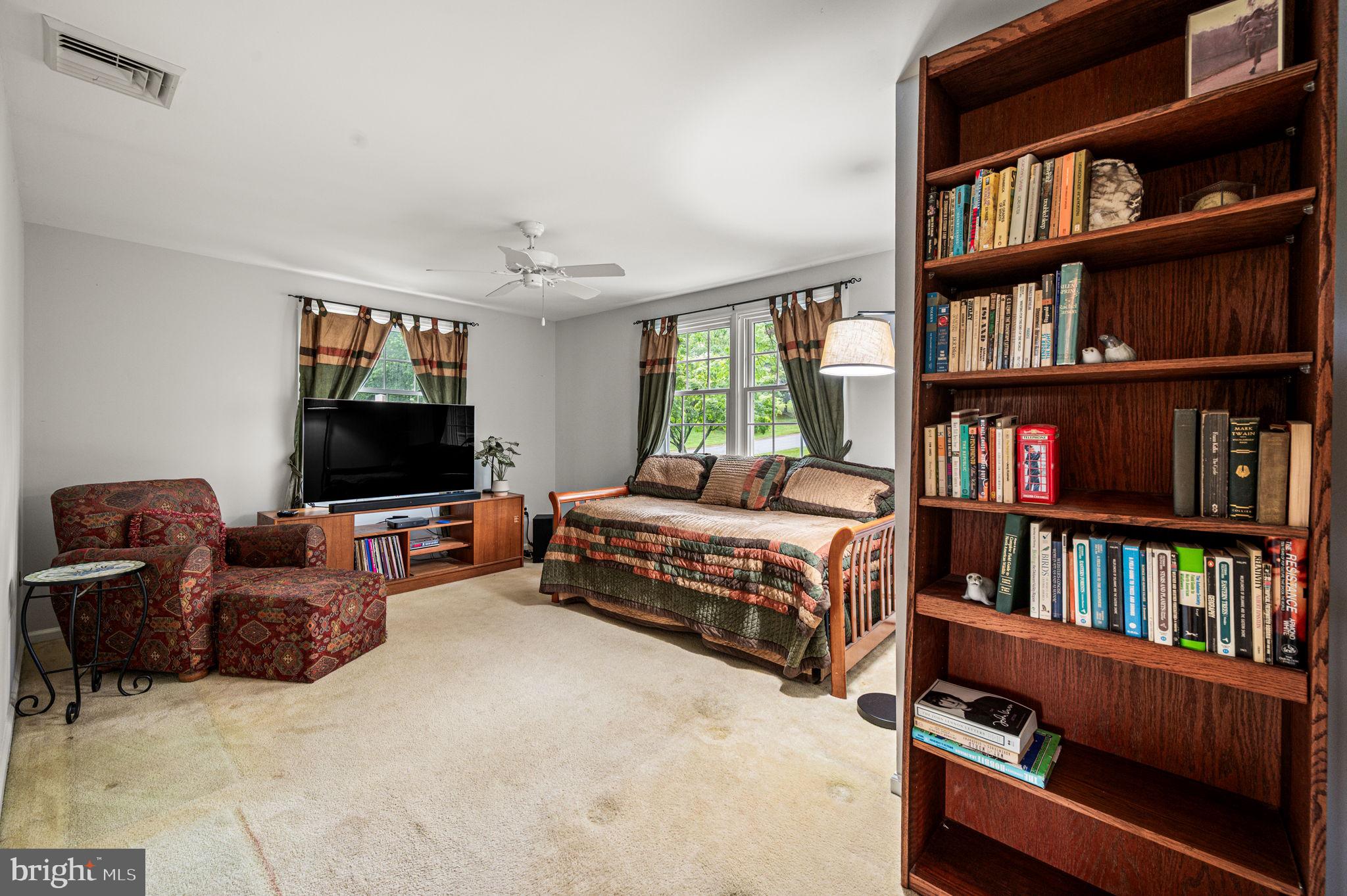 INDIAN HILL - Residential