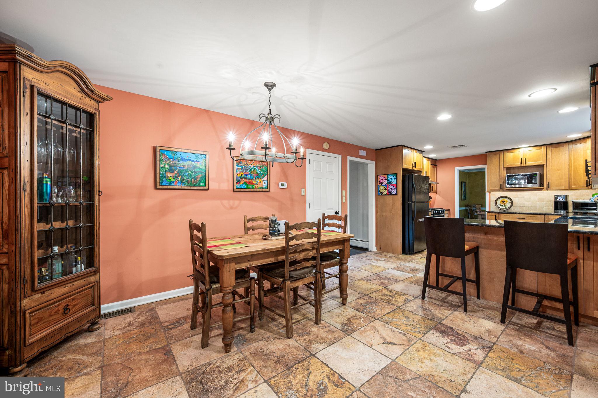 INDIAN HILL - Residential