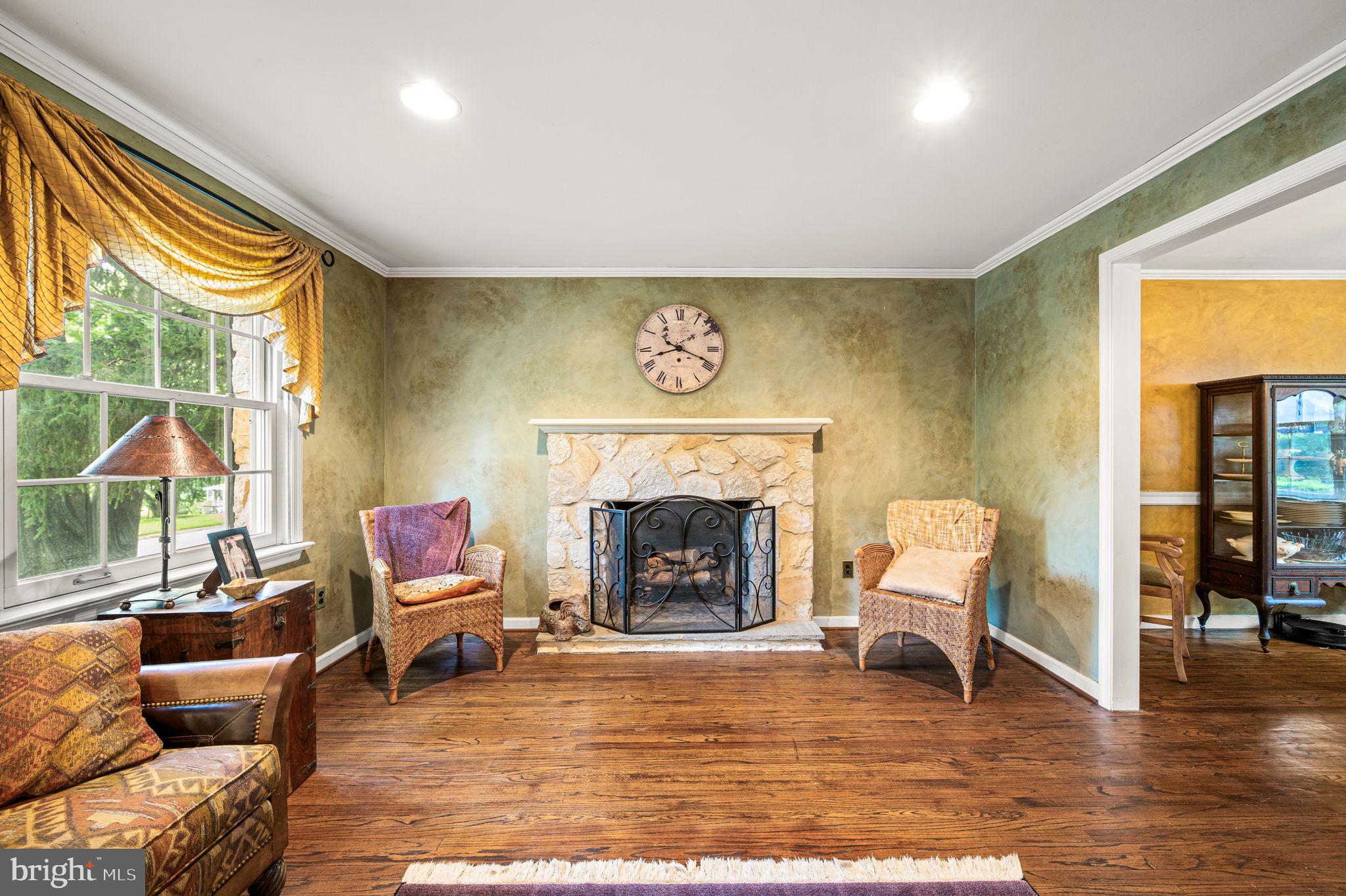 INDIAN HILL - Residential